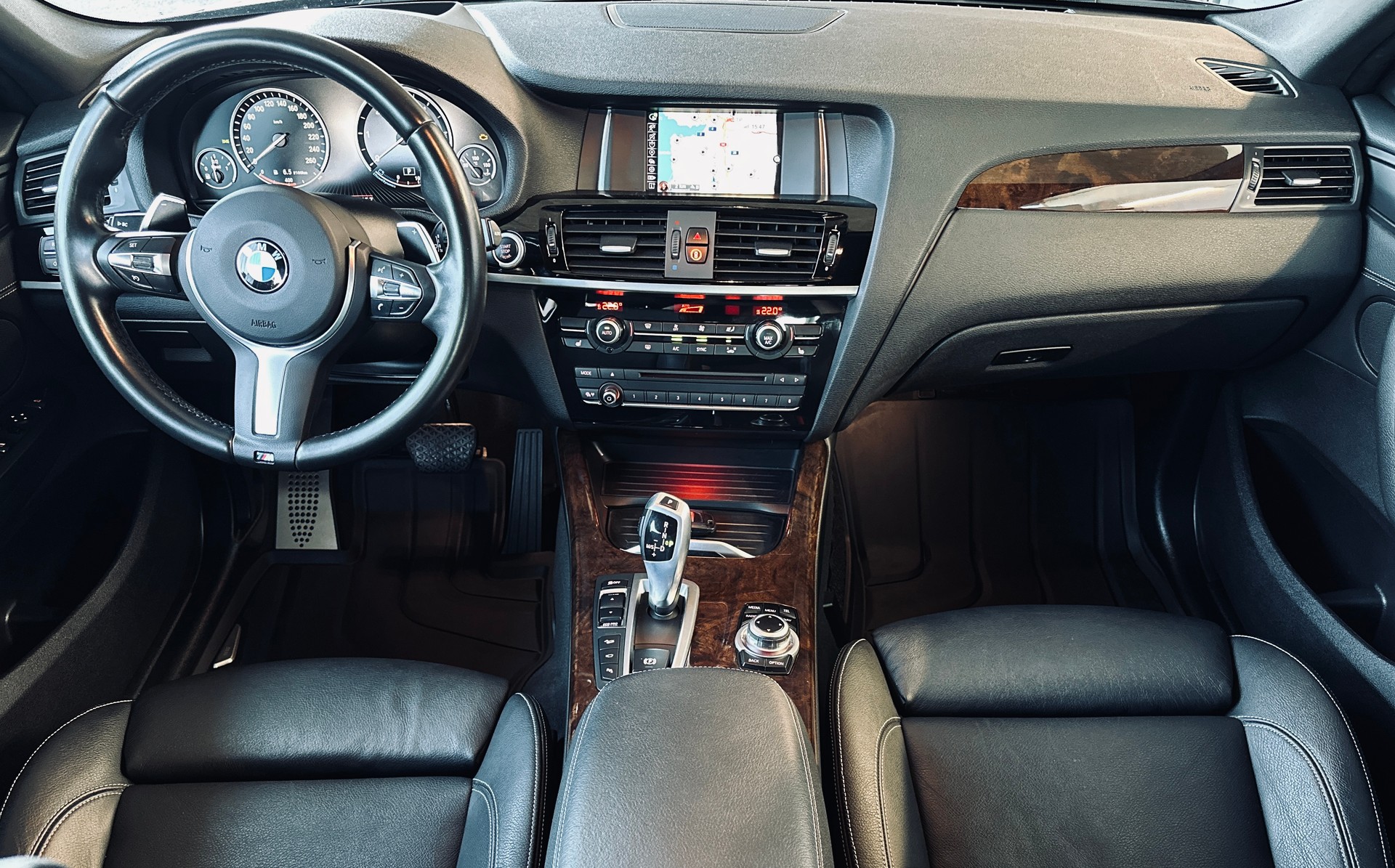 BMW X4 20d x-Drive M-Sport-image-8