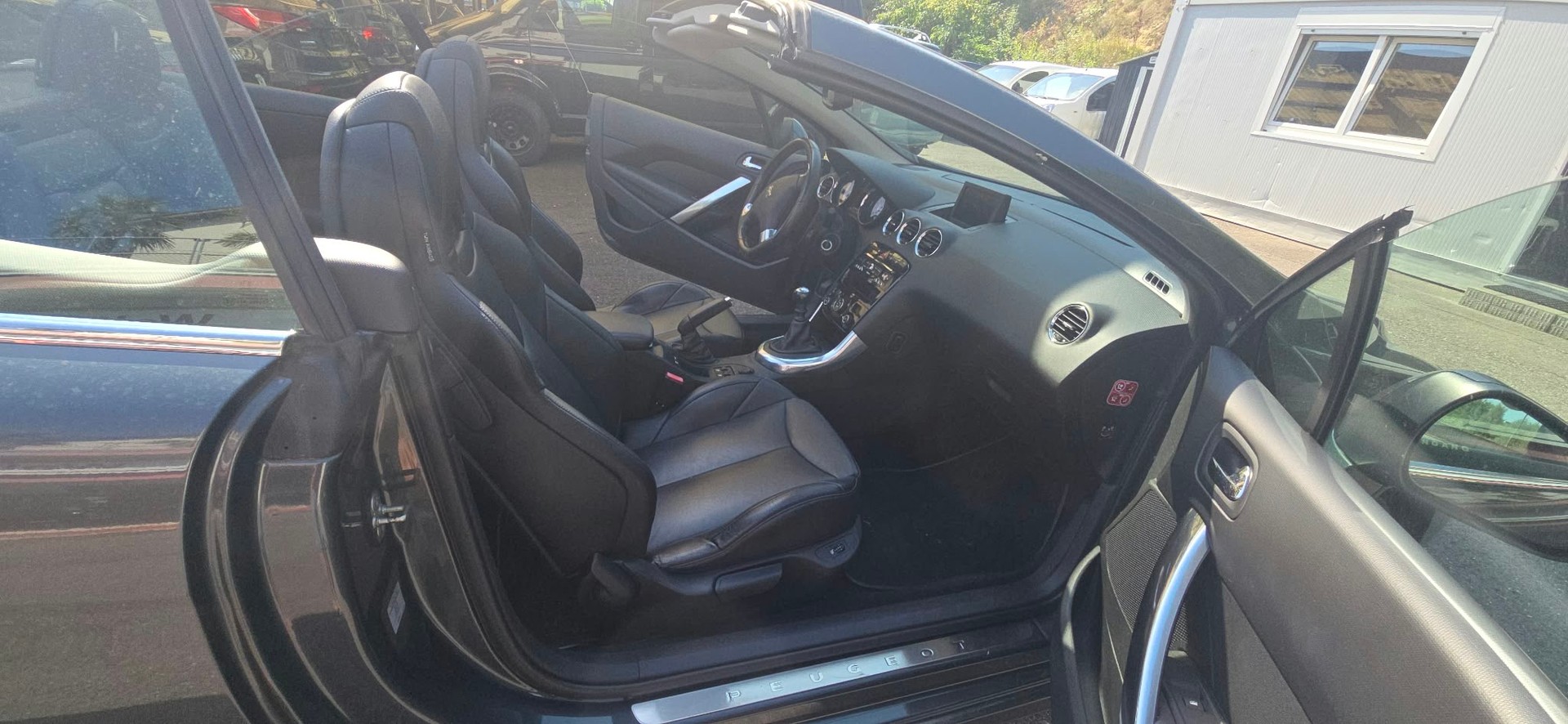 PEUGEOT 308 CC 1.6 16V Turbo Active-image-11