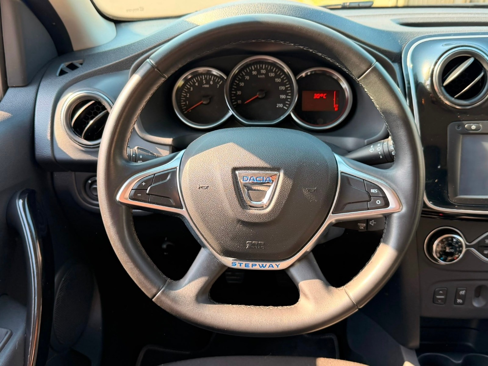 DACIA Sandero Tce 90 Stepway-image-12
