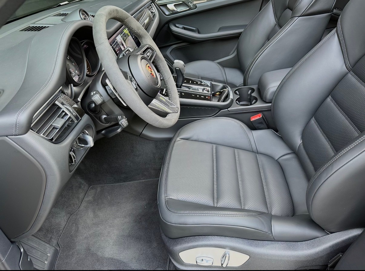 PORSCHE Macan GTS PDK-image-6