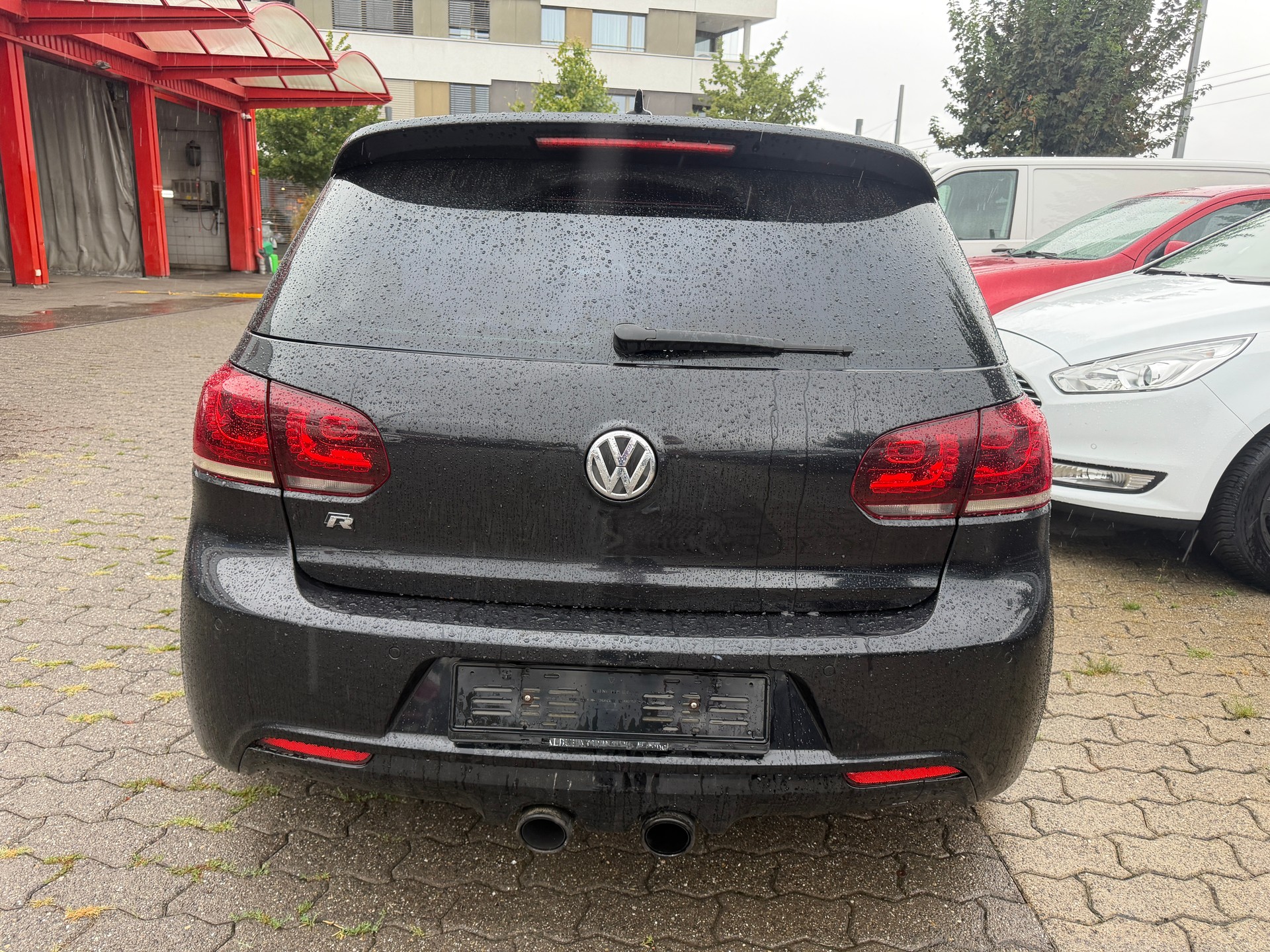 VW Golf 2.0 TSI R Team 4Motion DSG-image-4