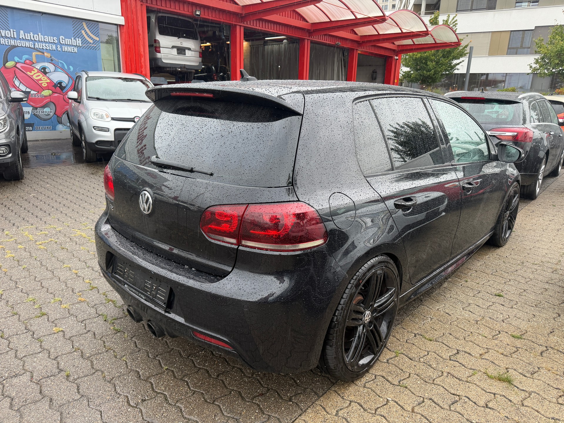 VW Golf 2.0 TSI R Team 4Motion DSG-image-5
