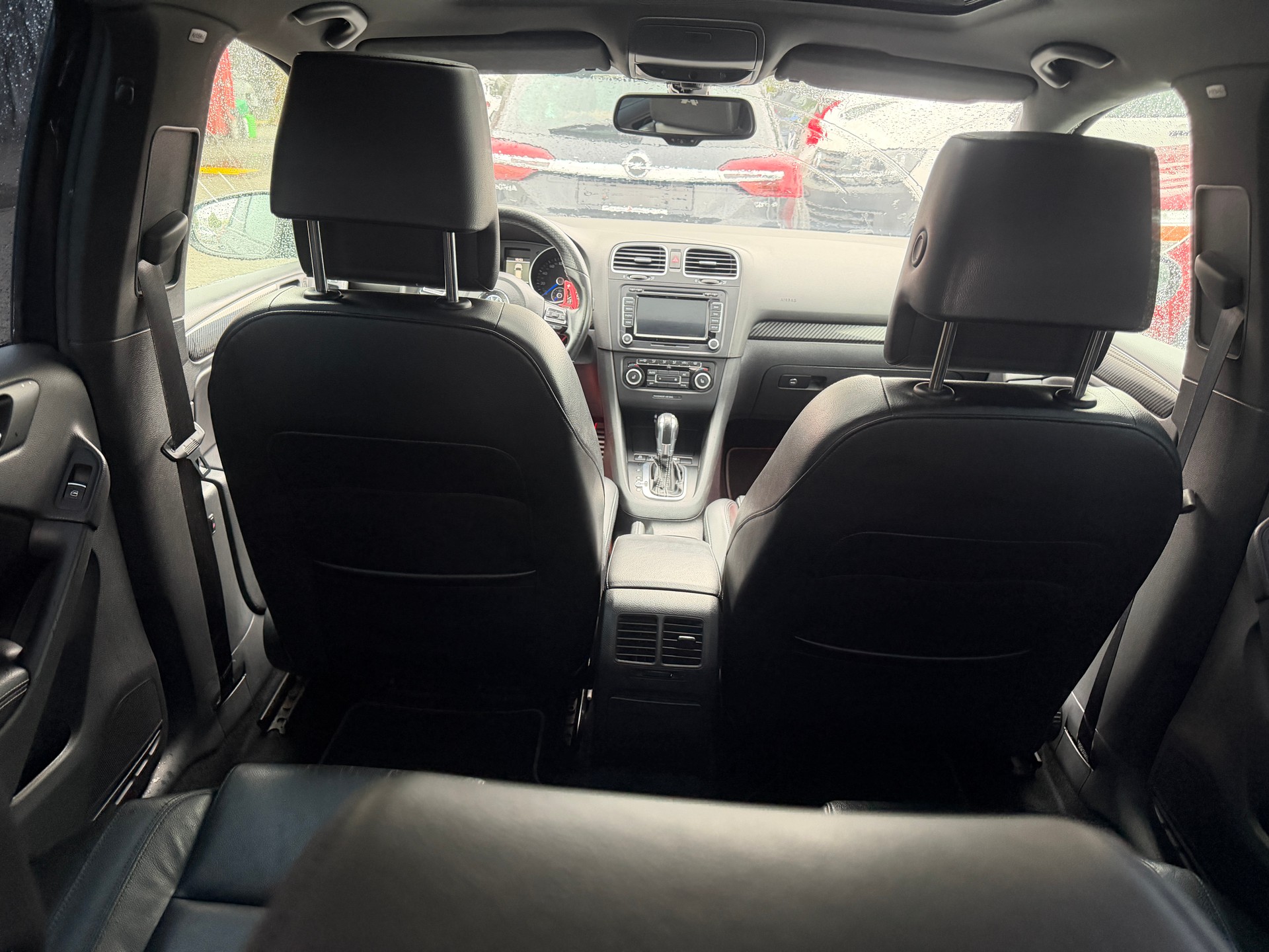 VW Golf 2.0 TSI R Team 4Motion DSG-image-9