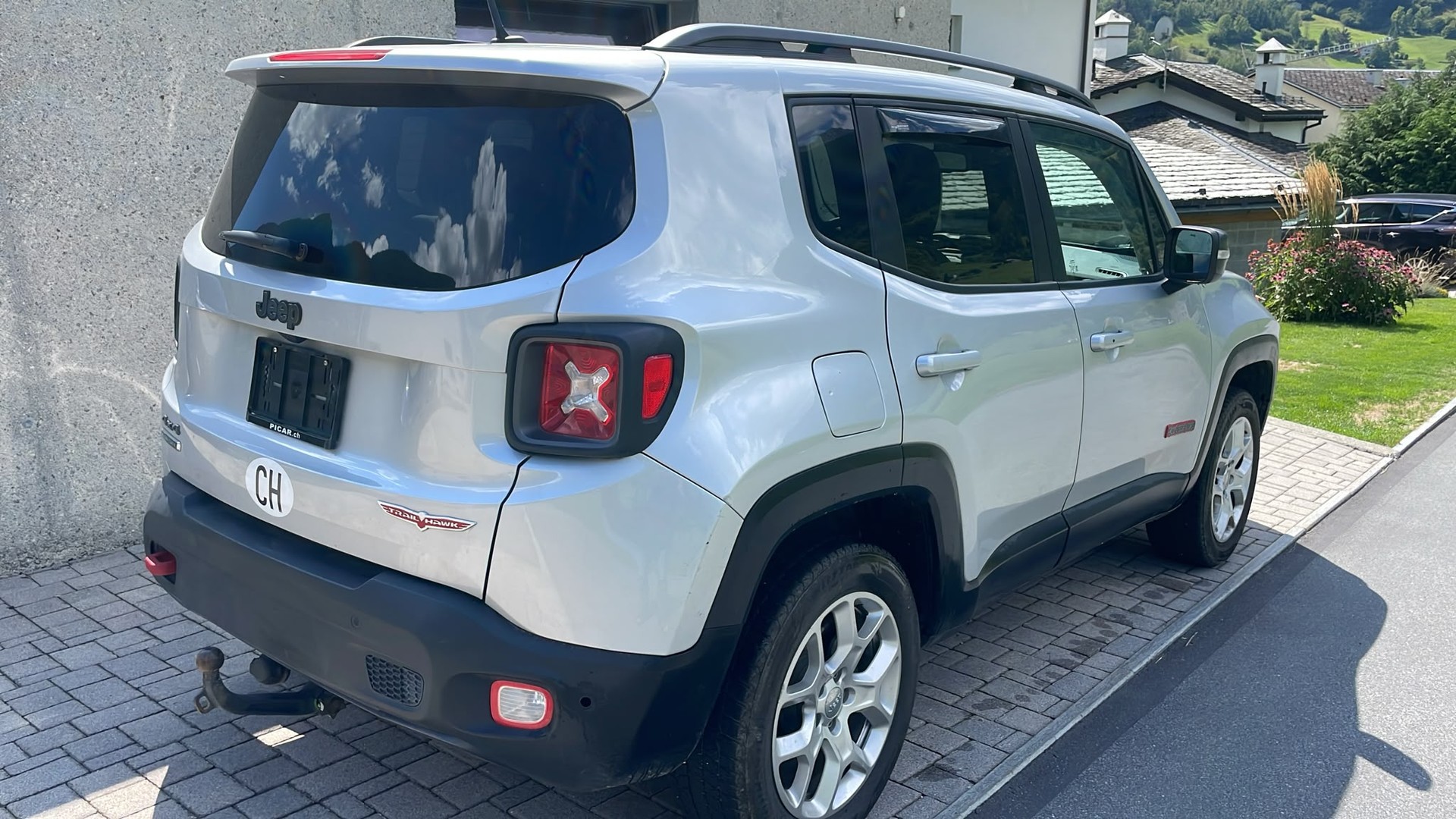 JEEP Renegade 2.0 CRD Trailhawk AWD + Low Range 9ATX-image-2