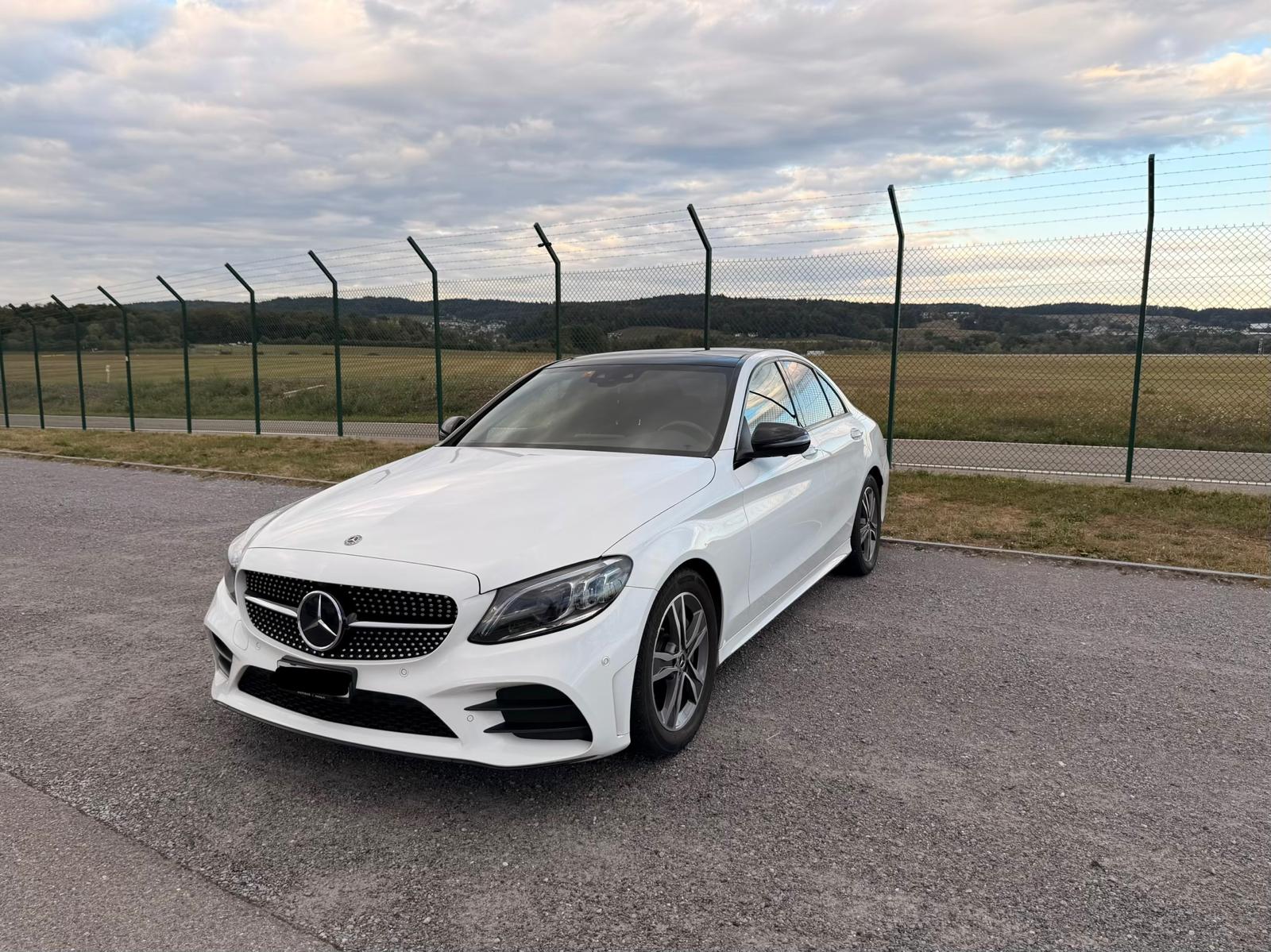 MERCEDES-BENZ C 220 d AMG Line-image-0