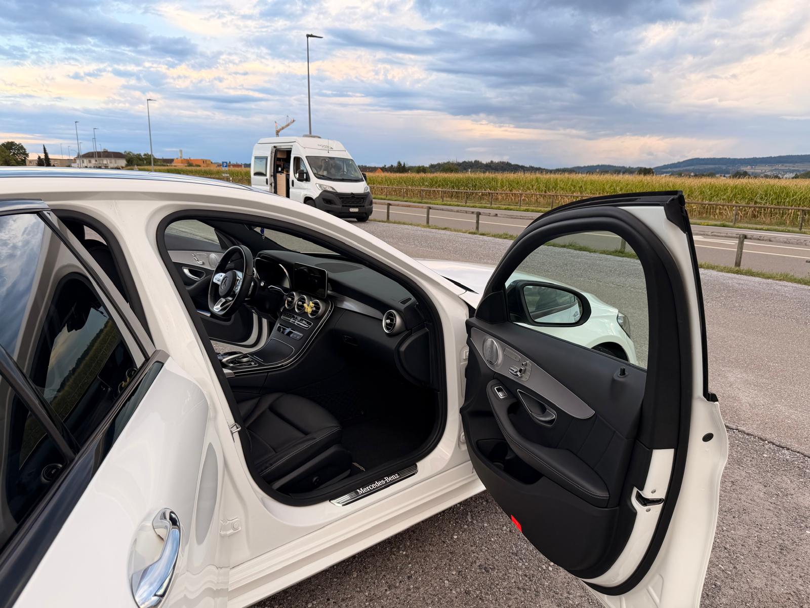 MERCEDES-BENZ C 220 d AMG Line-image-7