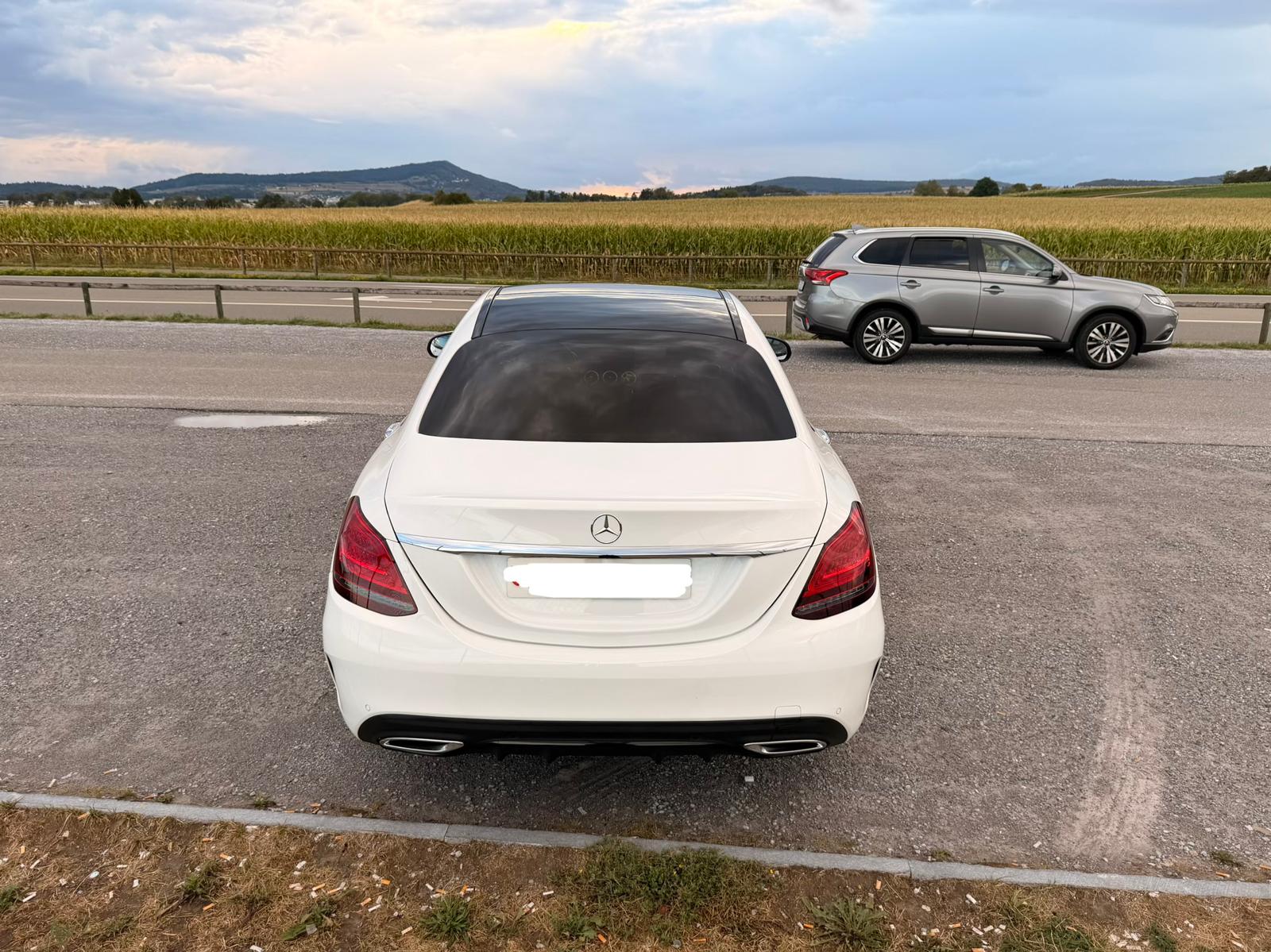 MERCEDES-BENZ C 220 d AMG Line-image-3