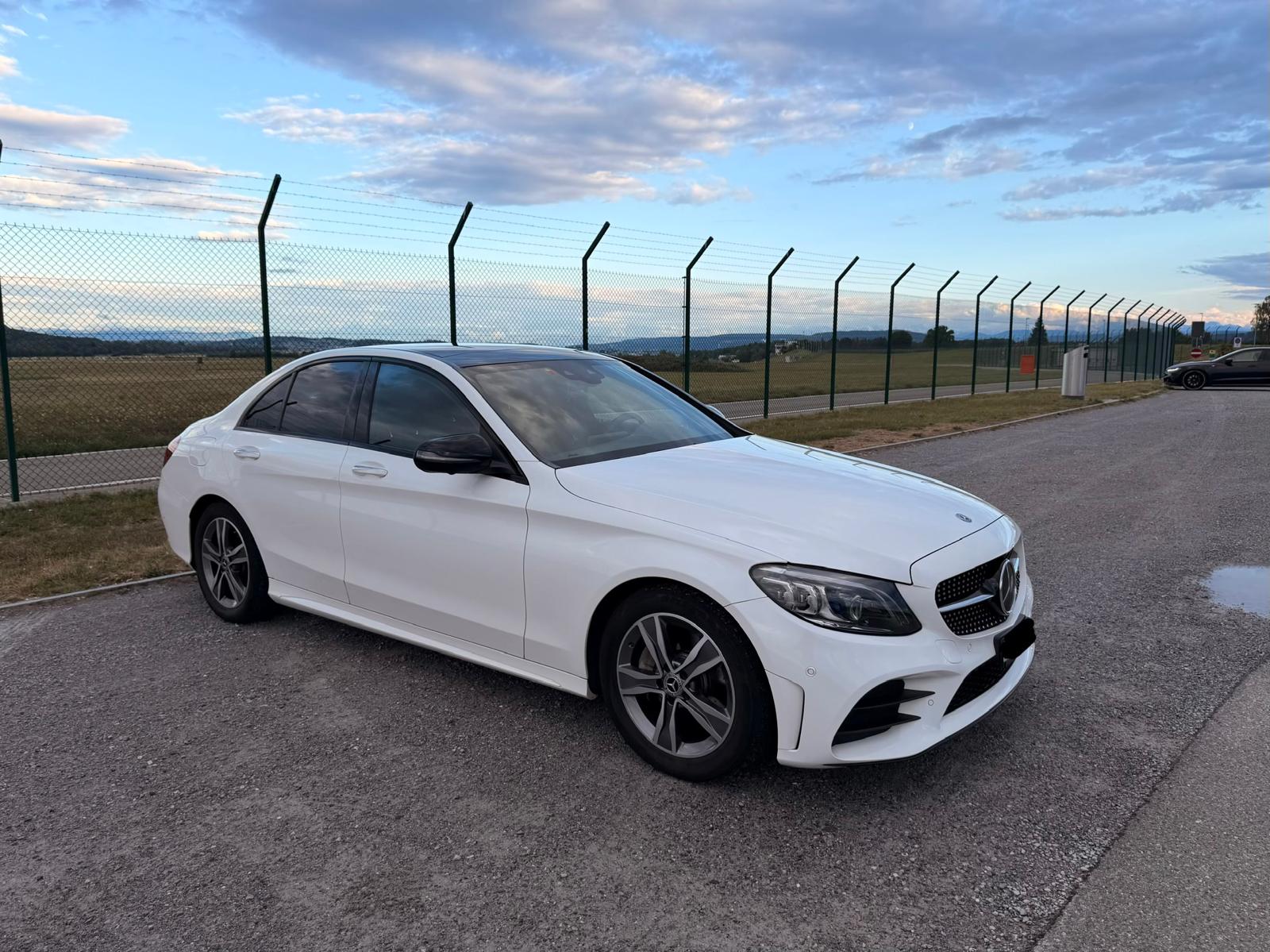 MERCEDES-BENZ C 220 d AMG Line-image-2