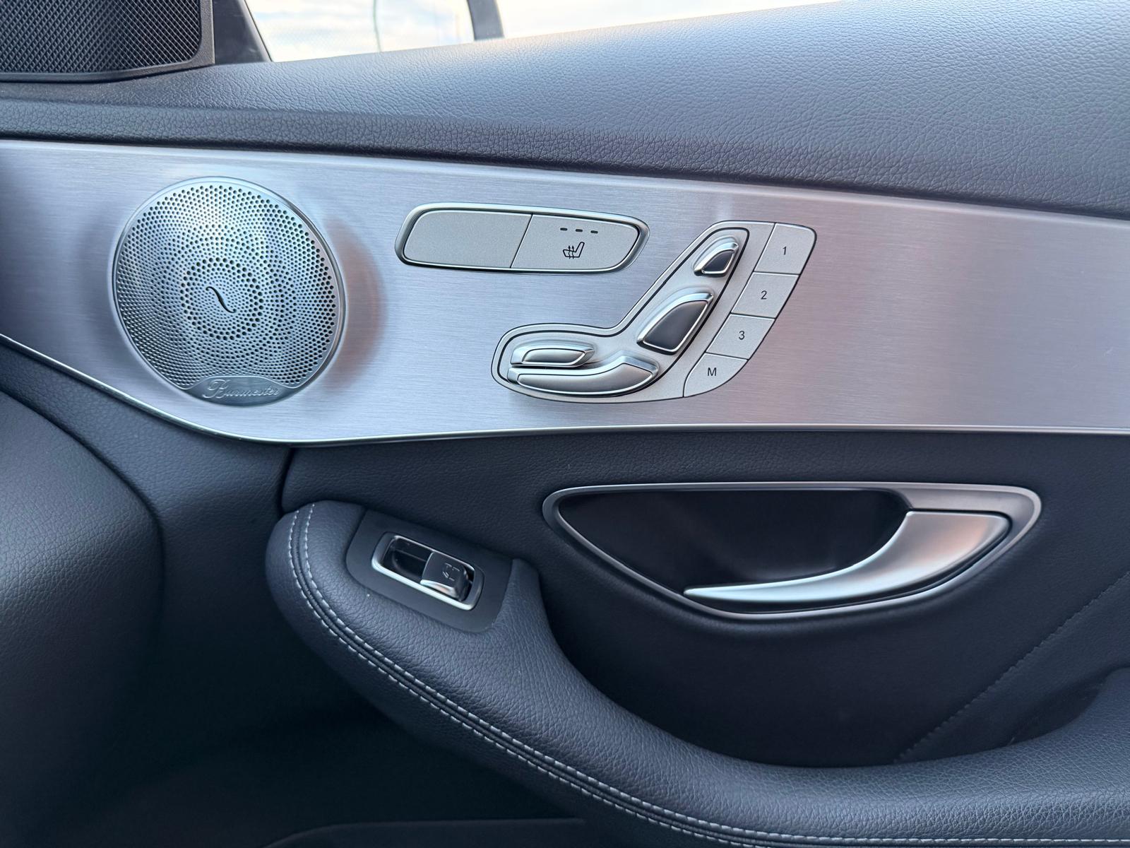 MERCEDES-BENZ C 220 d AMG Line-image-18