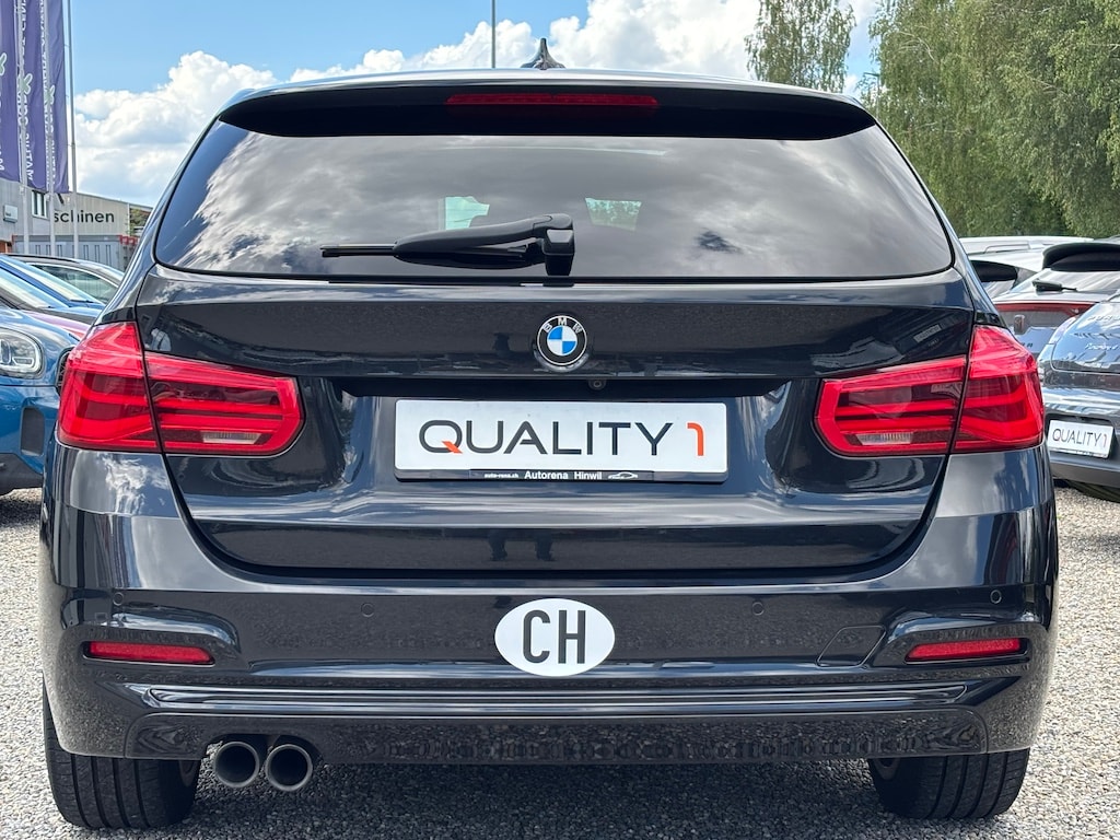 BMW 320d xDrive Touring Sport Line Steptronic-image-4