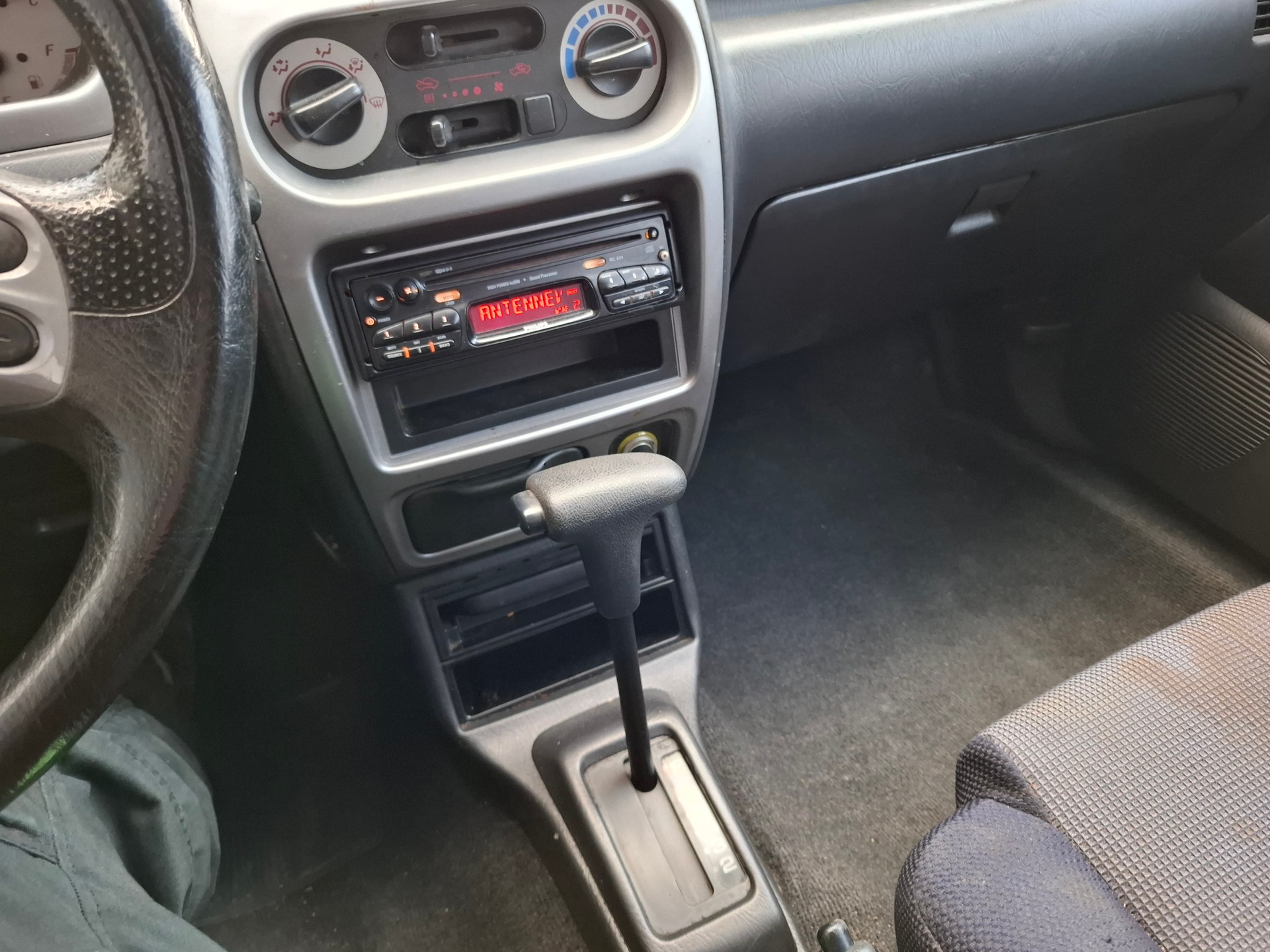 DAIHATSU Sirion 1.3 4x4-image-9