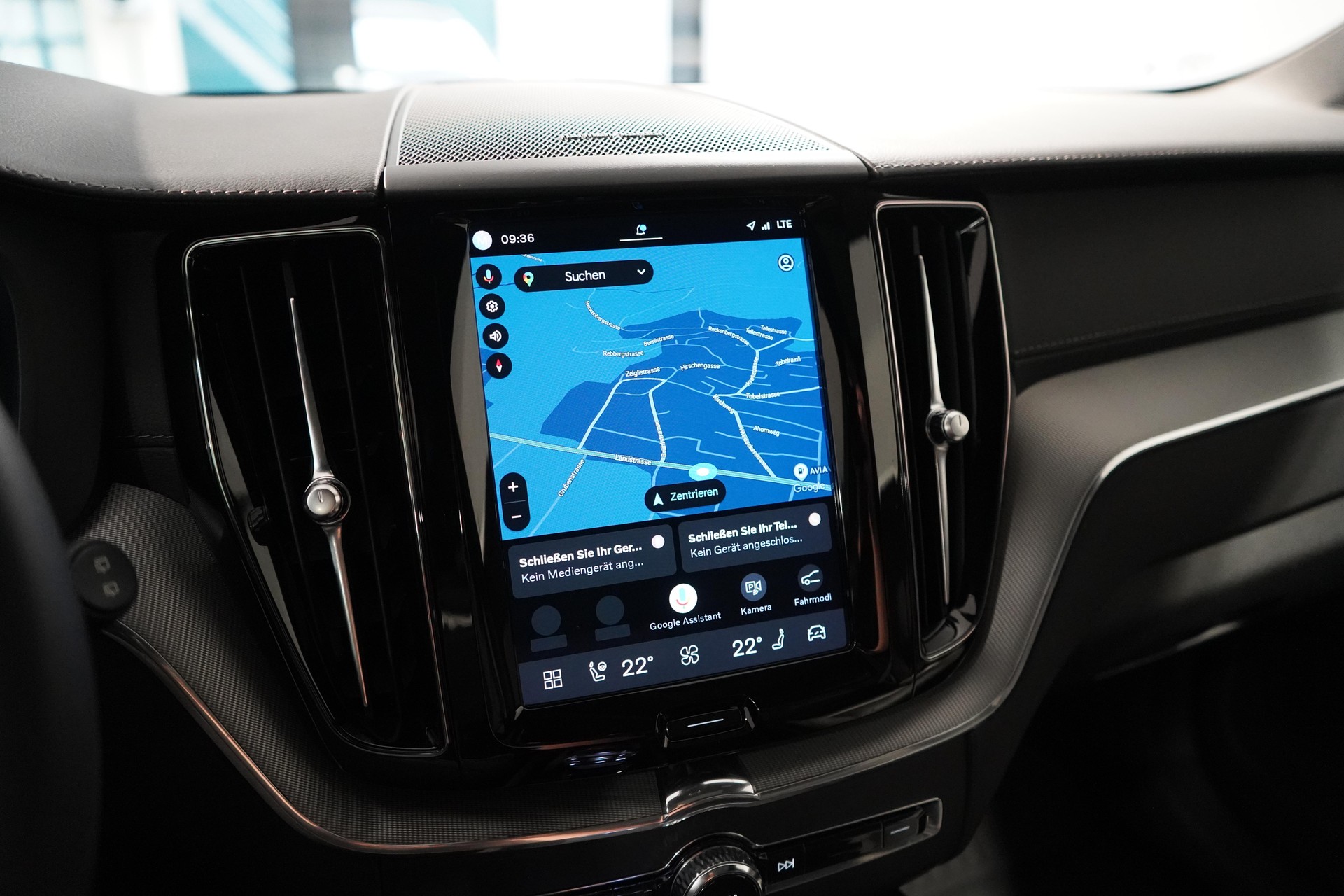 VOLVO XC60 2.0 B5 MH Ultimate Dark AWD-image-9