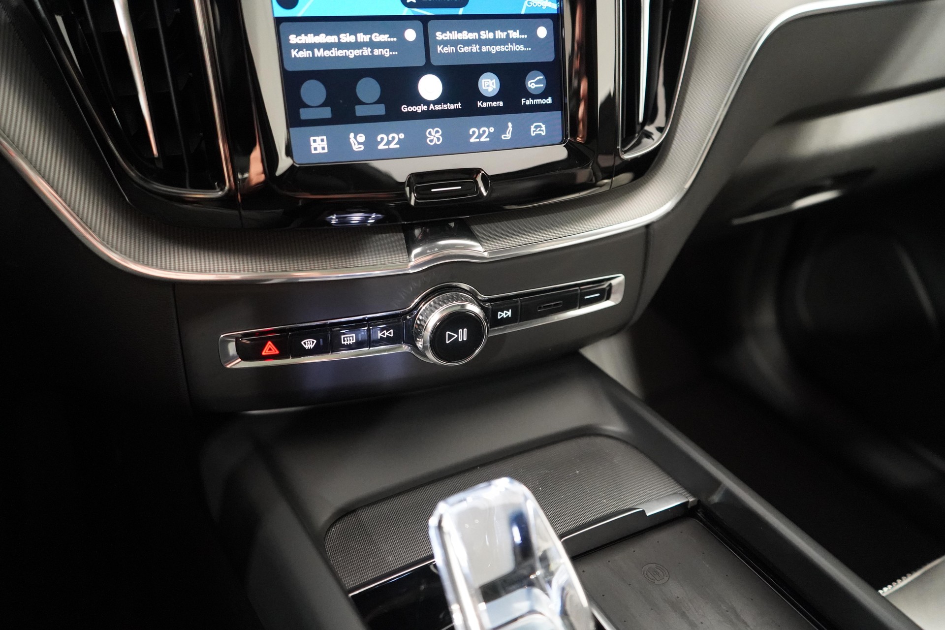 VOLVO XC60 2.0 B5 MH Ultimate Dark AWD-image-10
