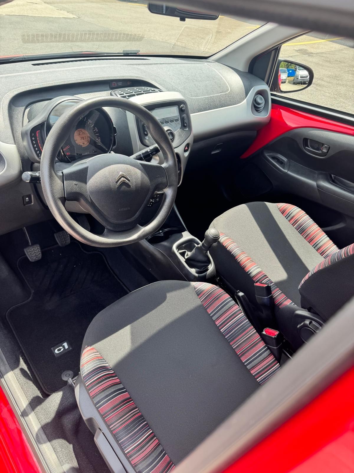 CITROEN C1 1.0 VTi Feel Edition Airscape-image-3
