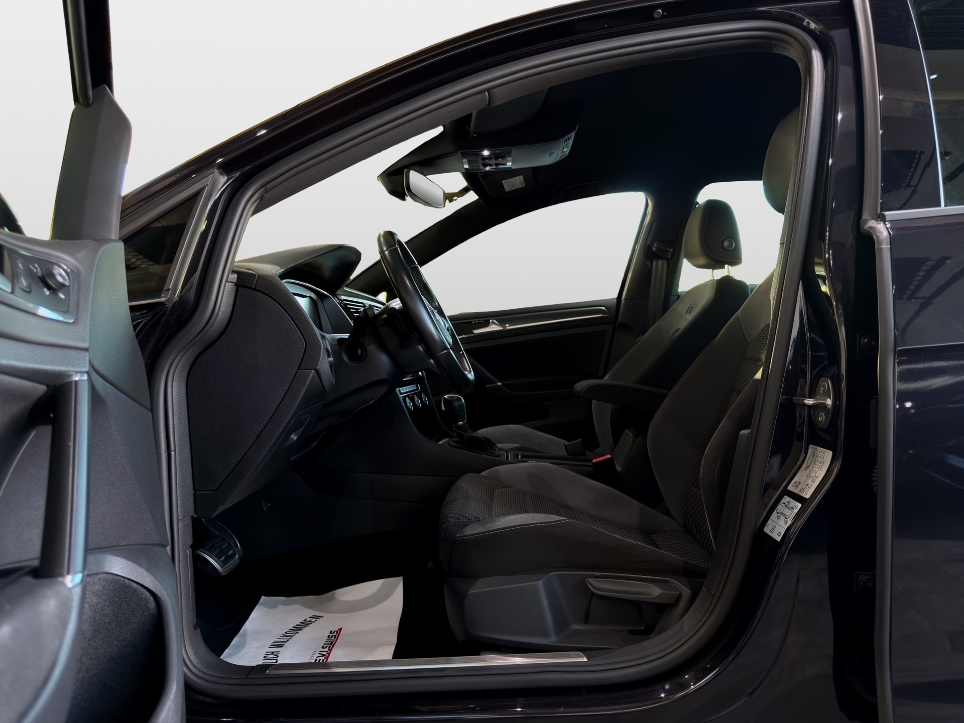 VW Golf 1.5 TSI EVO Highline DSG*R-Line*Frisch ab MFK,1 Jahr oder 20'000km Garantie auf Motor und Getriebe*-image-7