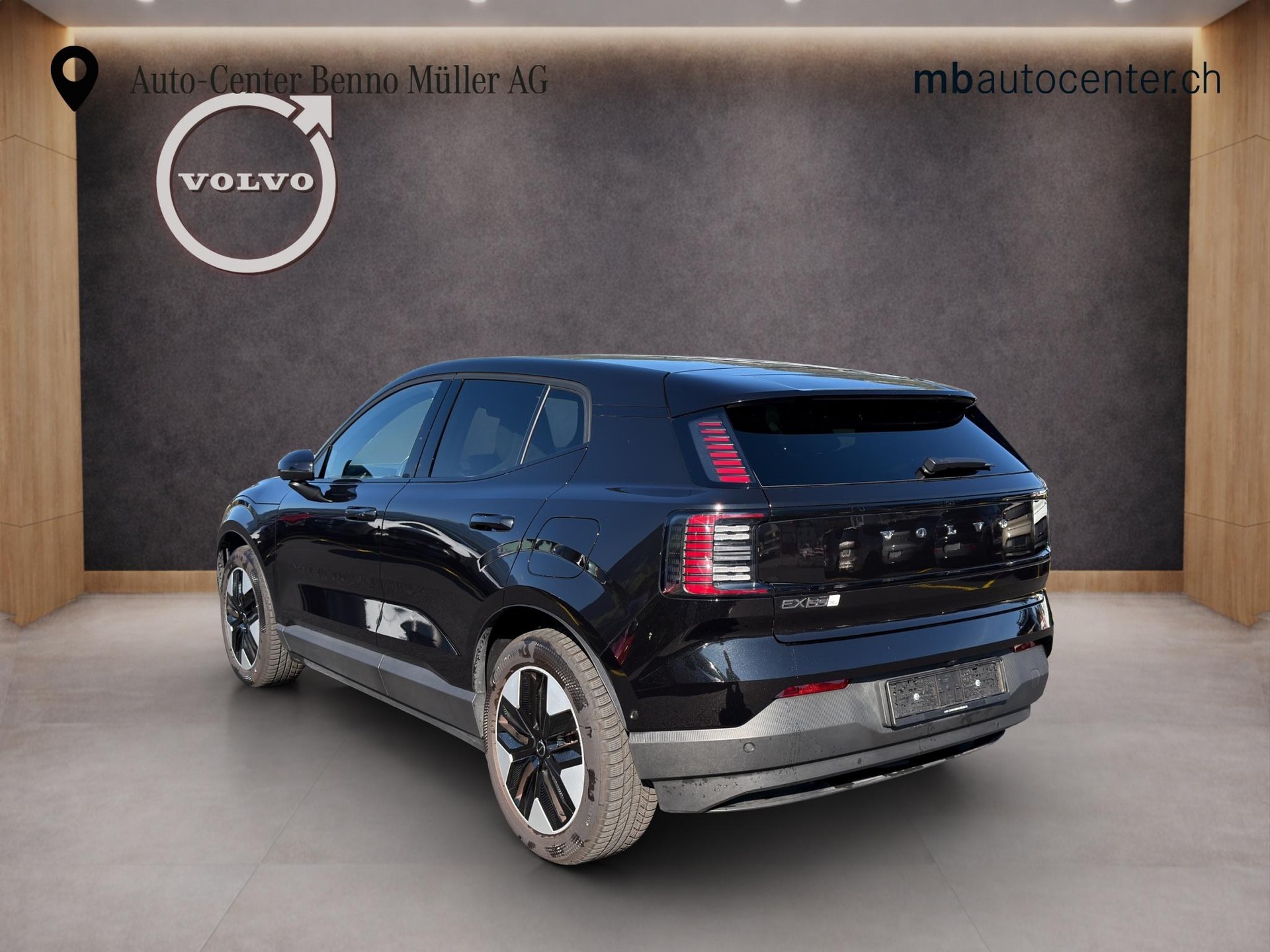 VOLVO EX30 E60 Twin Ultra Performance AWD-image-2
