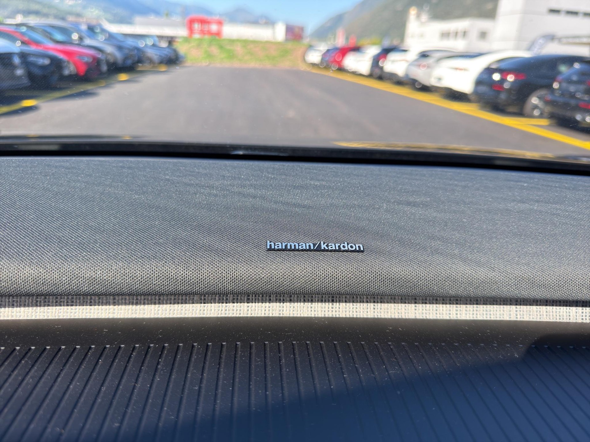 VOLVO EX30 E60 Twin Ultra Performance AWD-image-19