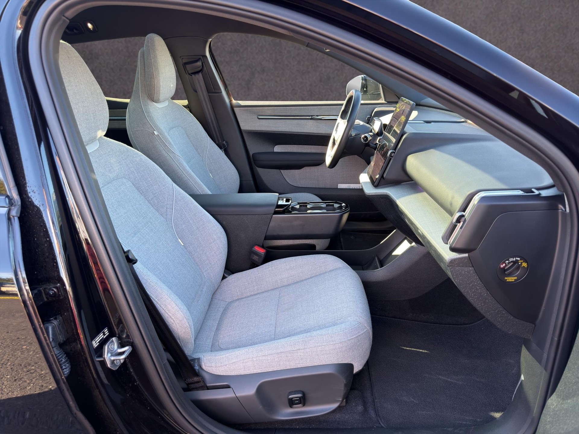VOLVO EX30 E60 Twin Ultra Performance AWD-image-15