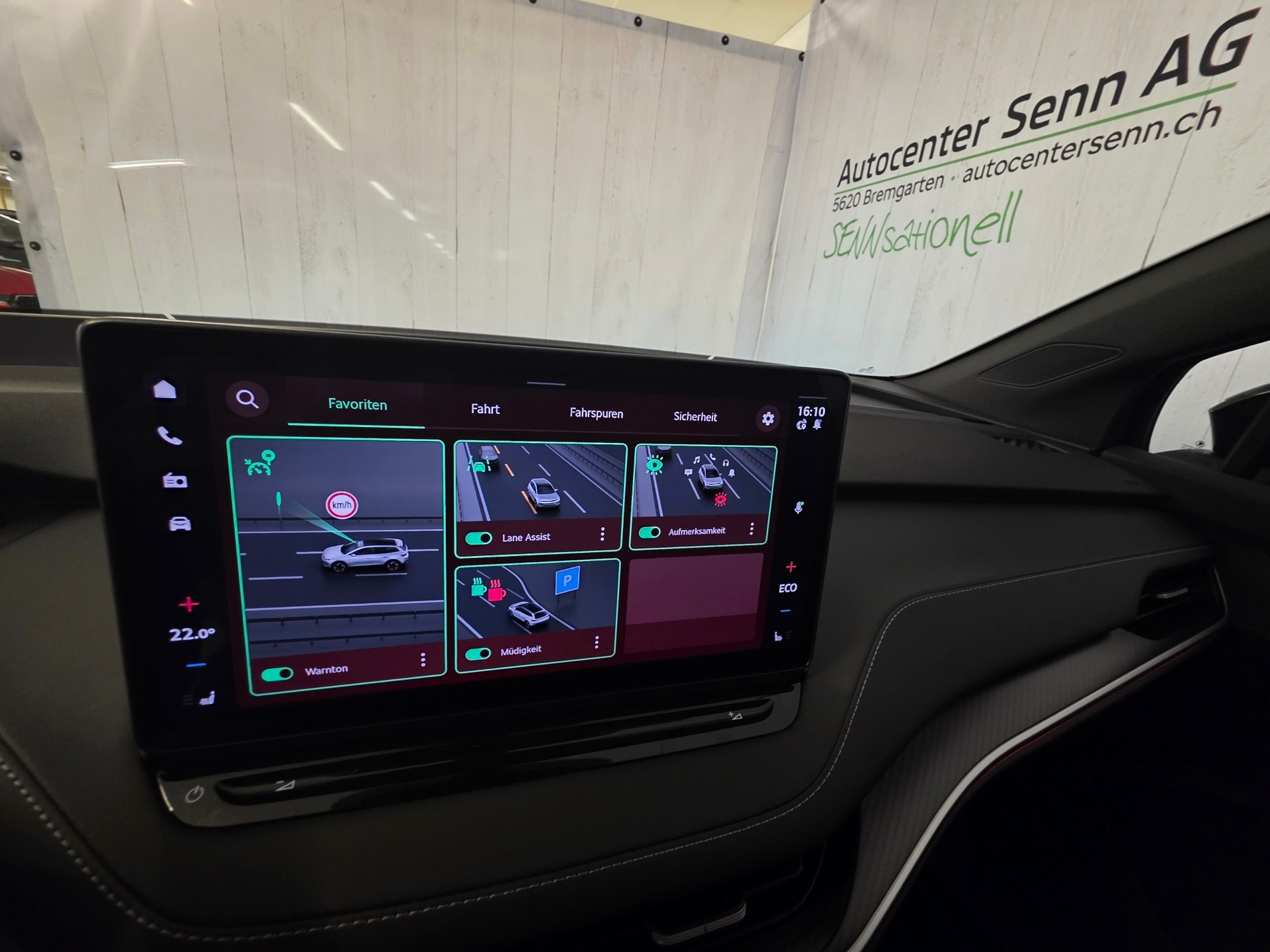 SKODA Elroq 85x Sportline 4x4-image-16