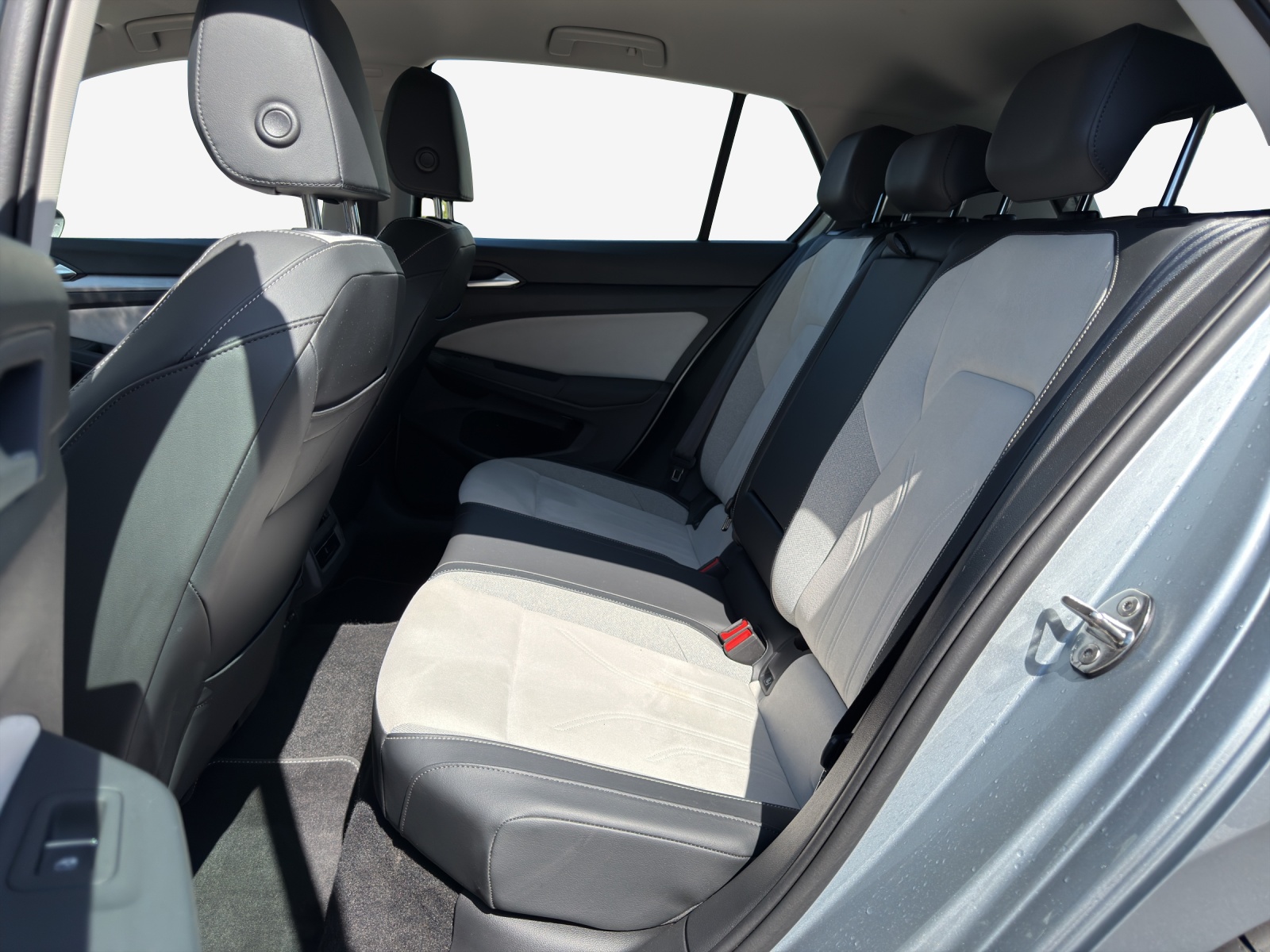 VW Golf 1.5 e TSI mHEV Style DSG-image-11