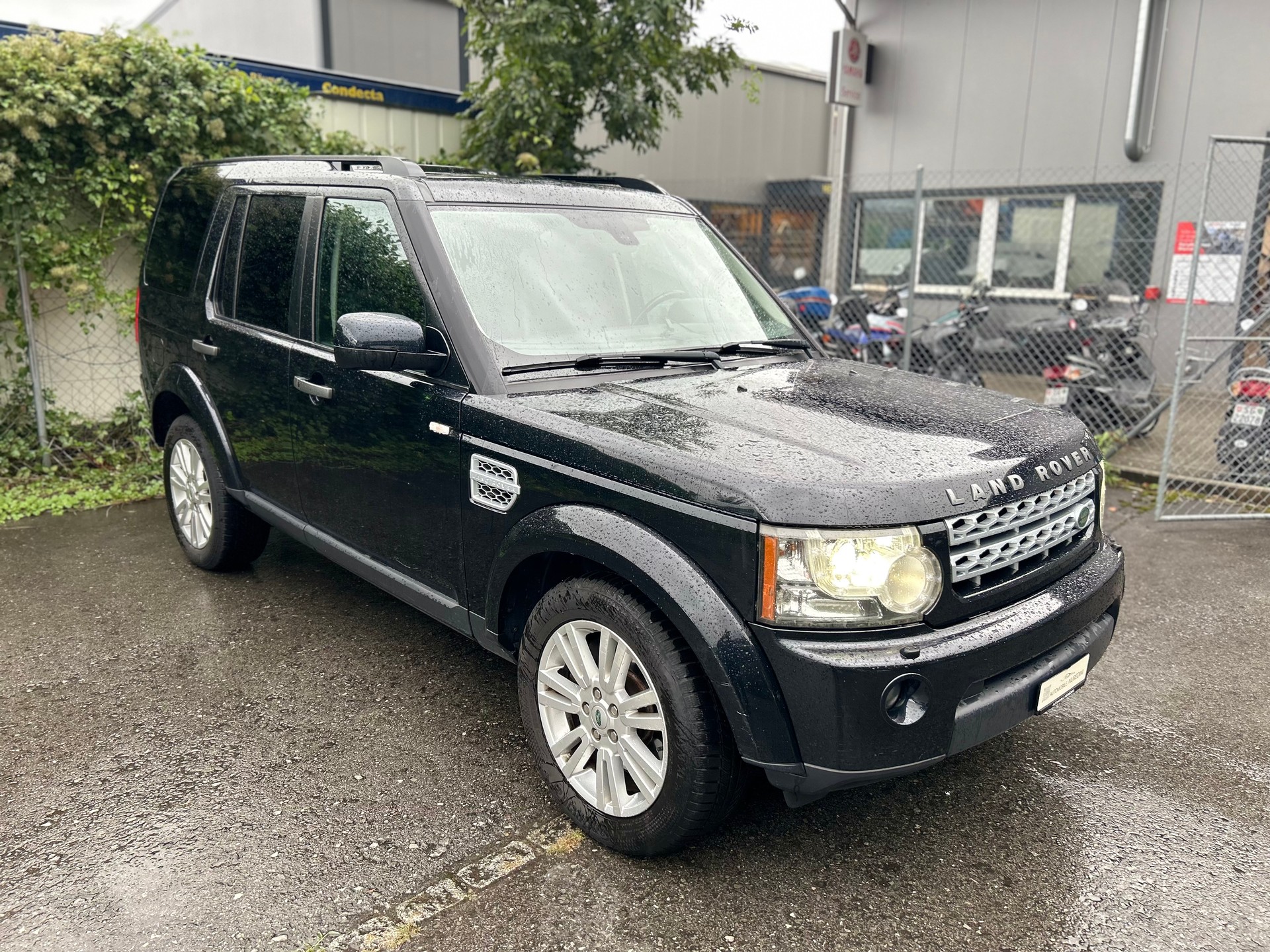 LAND ROVER Discovery 3.0 TDV6 HSE Automatic 7P-image-1