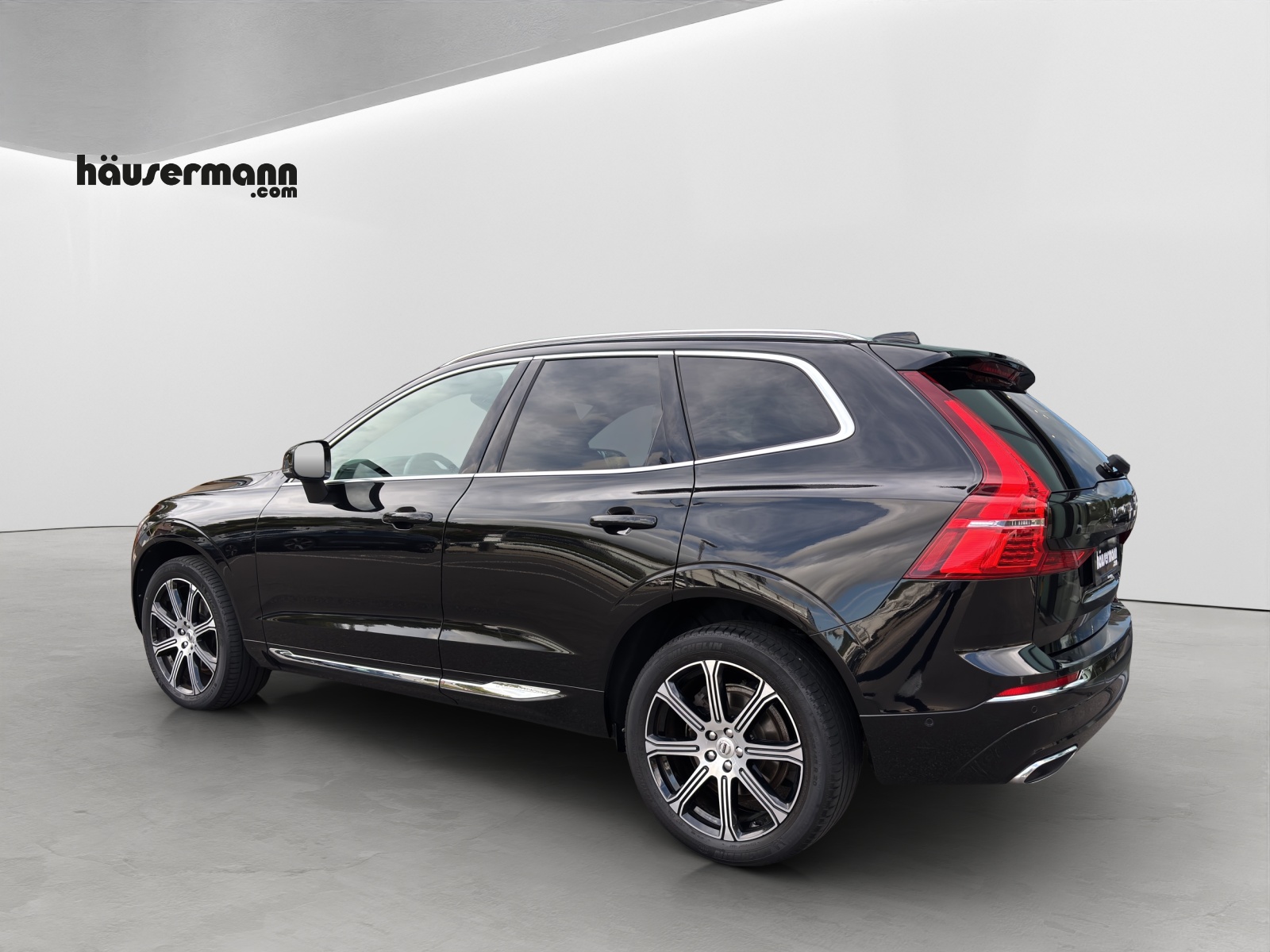 VOLVO XC60 2.0 D4 Inscription AWD-image-2