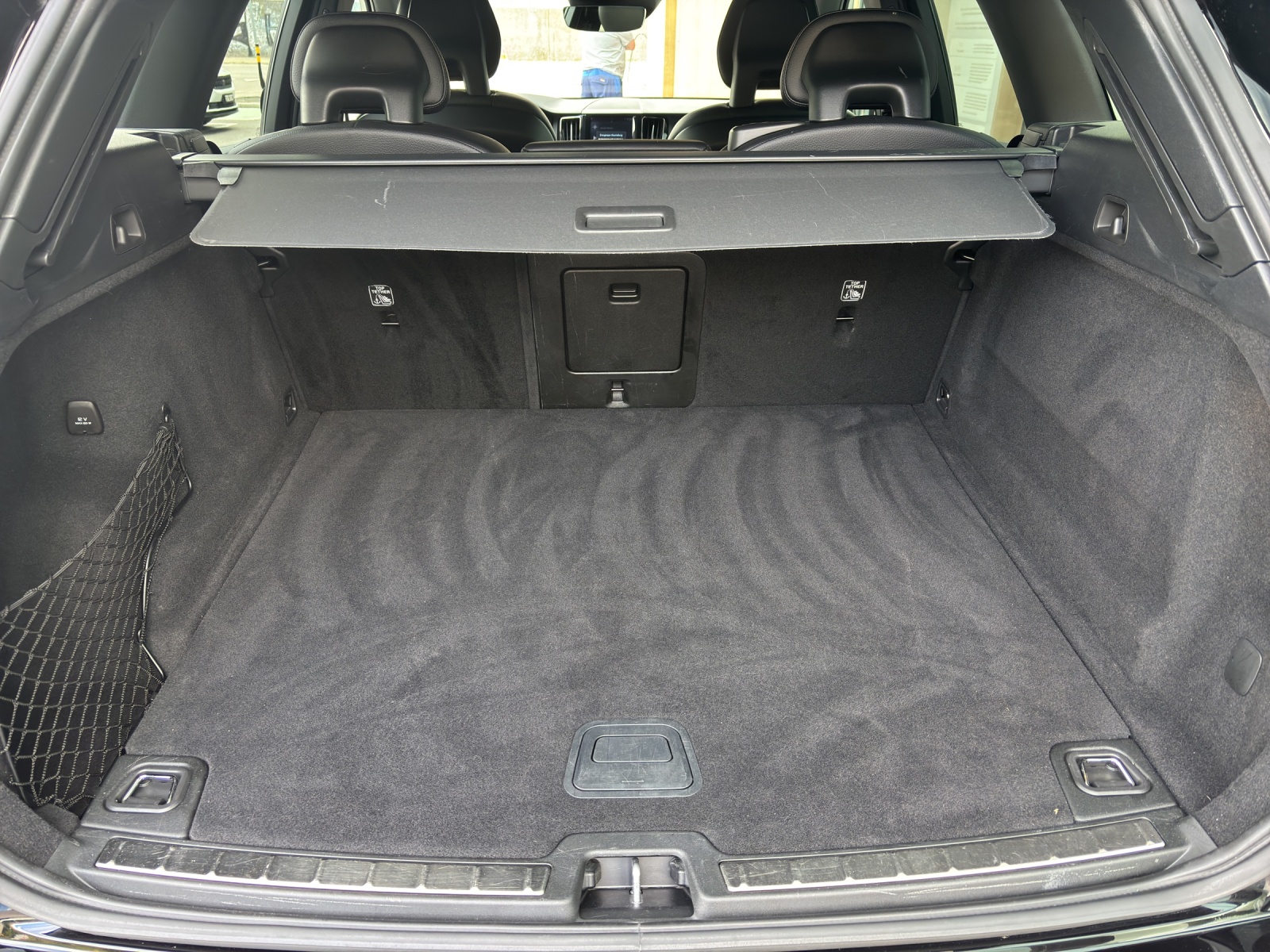VOLVO XC60 2.0 D4 Inscription AWD-image-12
