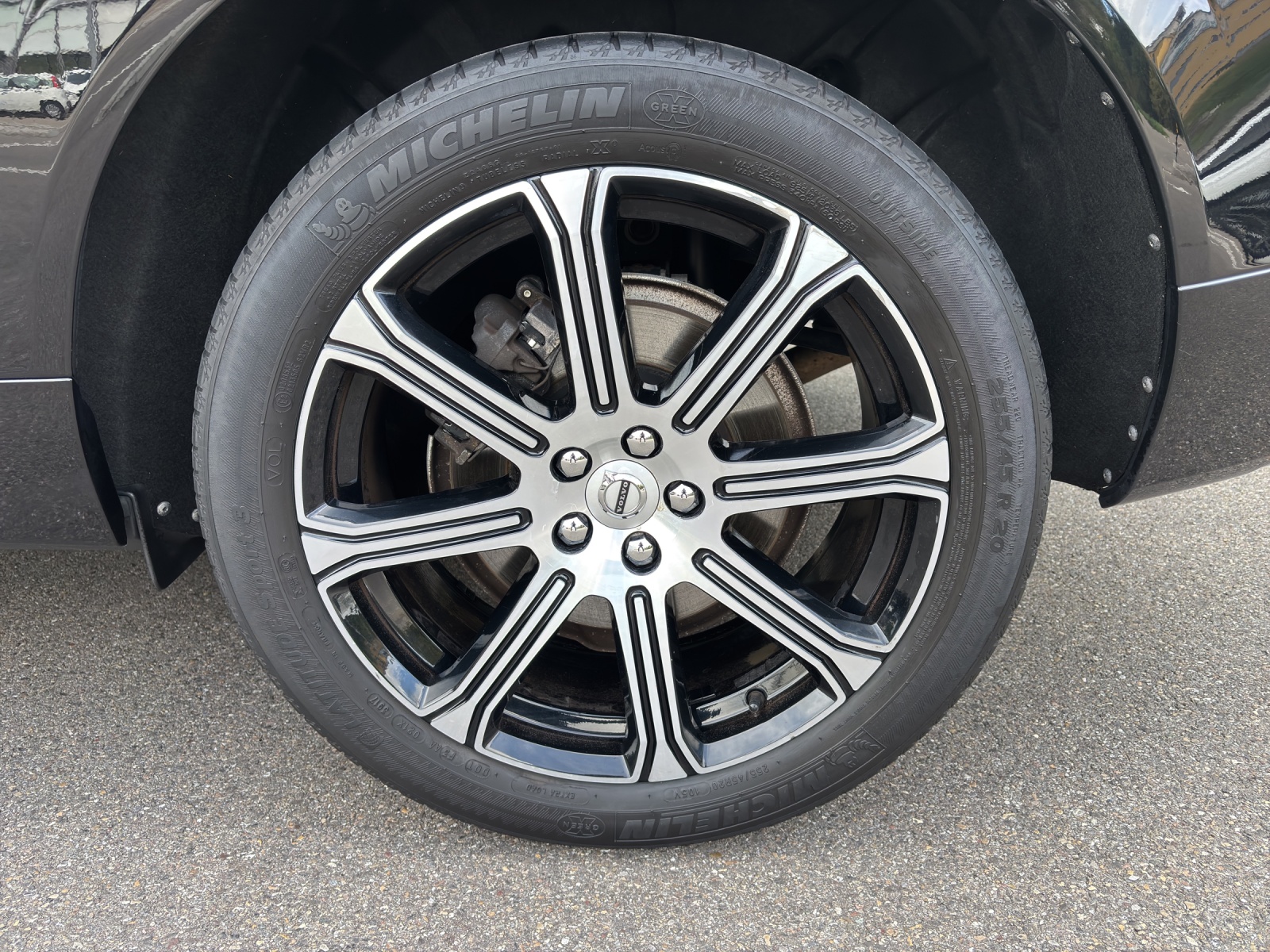 VOLVO XC60 2.0 D4 Inscription AWD-image-15