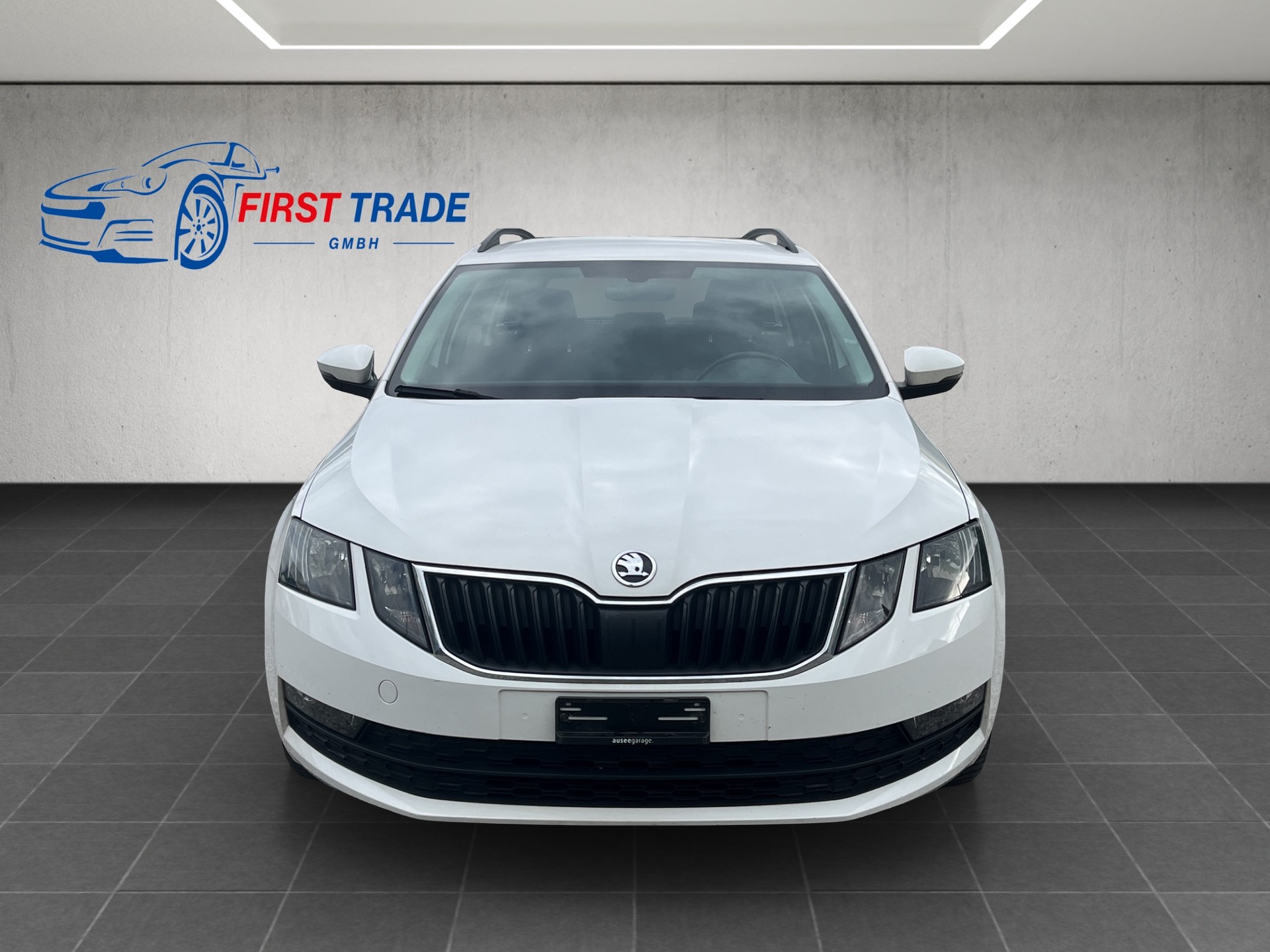 SKODA Octavia Combi 1.6 TDI Ambition-image-1