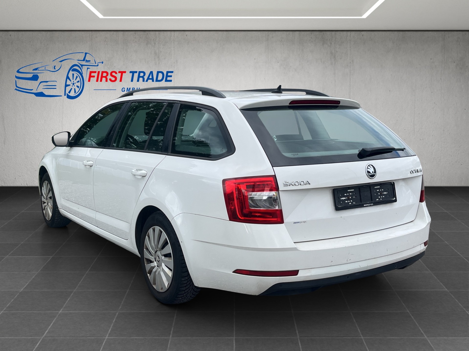 SKODA Octavia Combi 1.6 TDI Ambition-image-6
