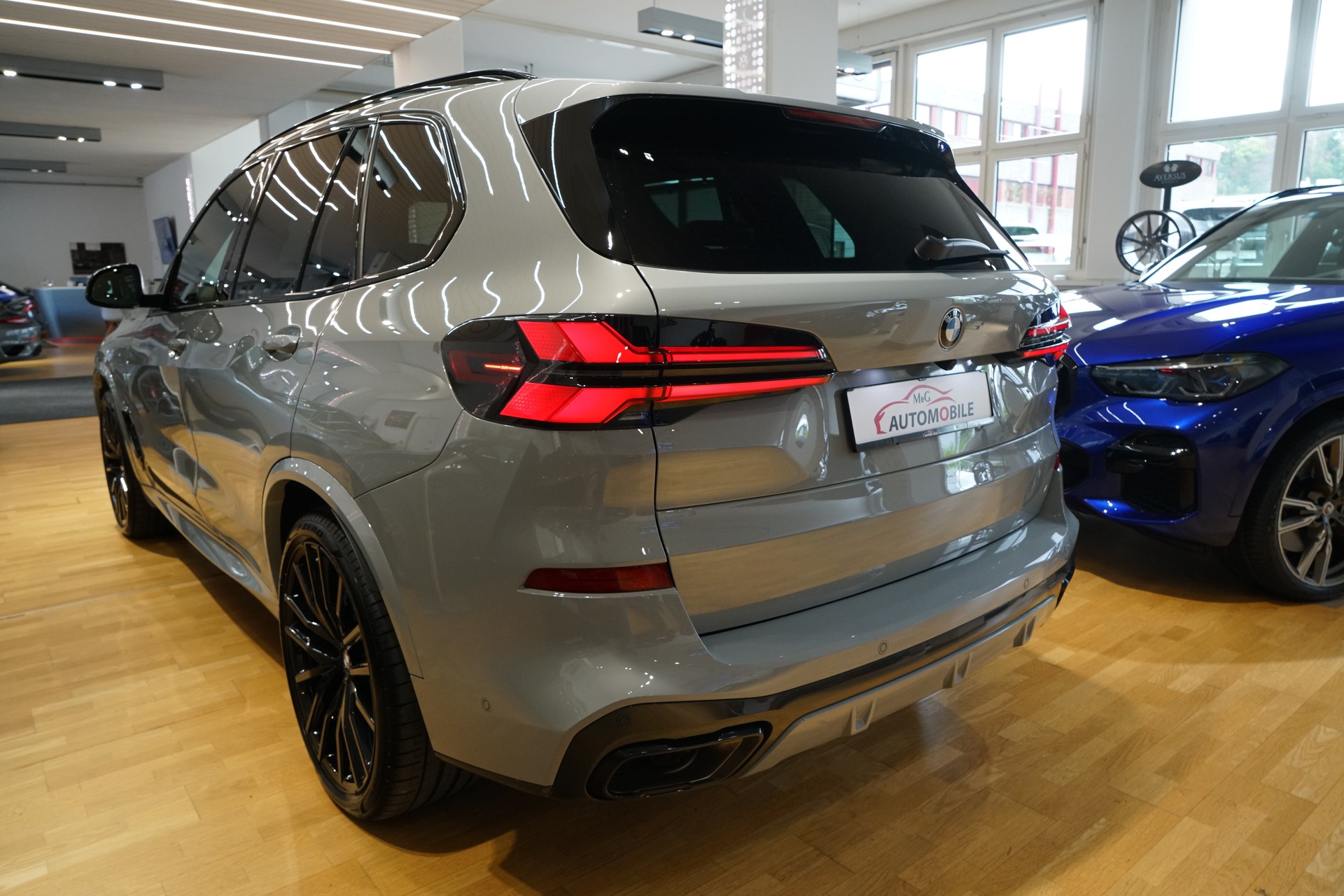 BMW X5 xDrive 48V 40i M Sport Pro Steptronic Brooklyn Grau-image-5