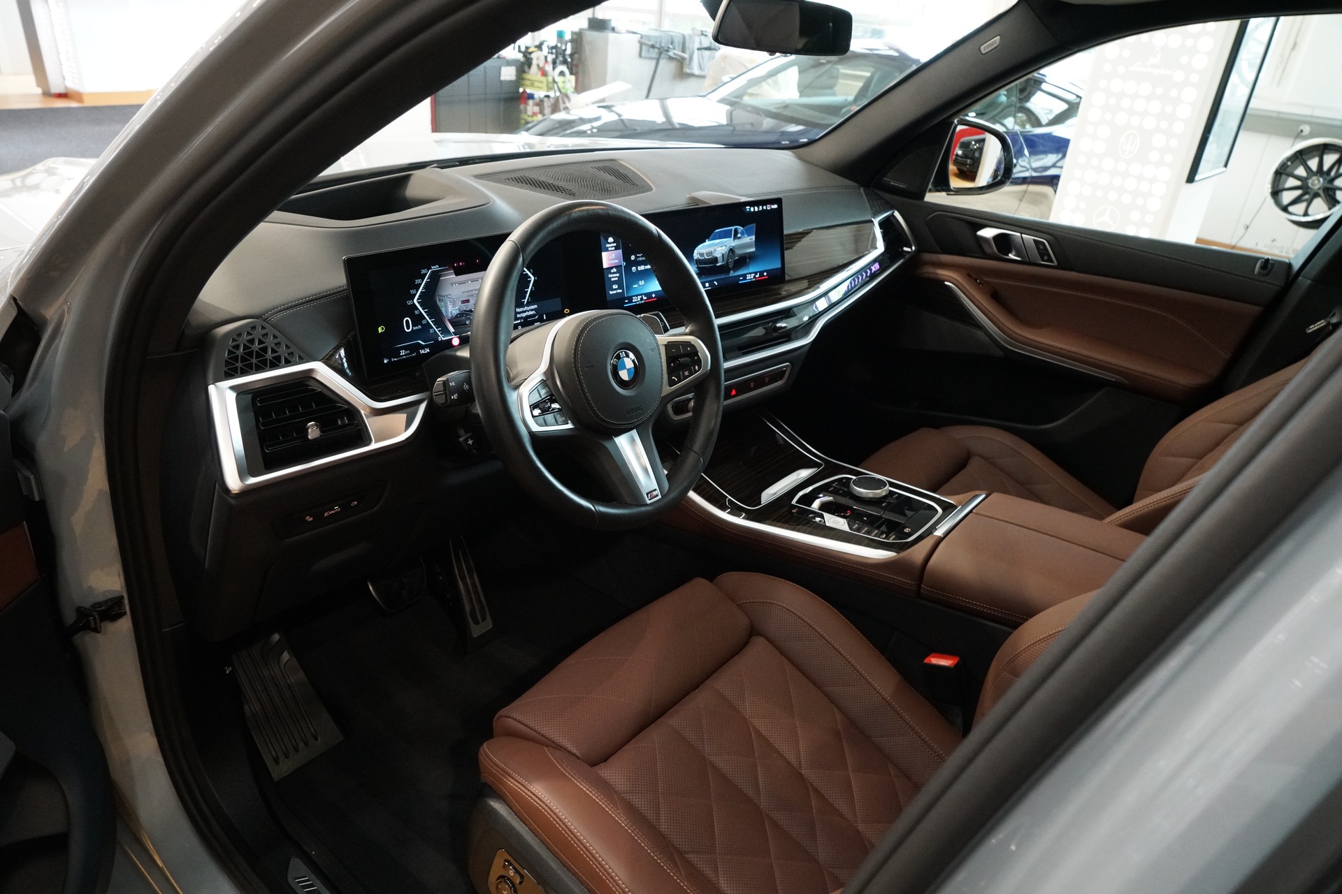 BMW X5 xDrive 48V 40i M Sport Pro Steptronic Brooklyn Grau-image-10