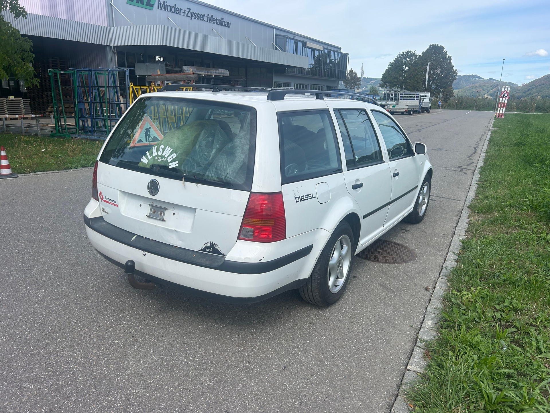 VW Golf Variant 1.9 TDI Trendline-image-2