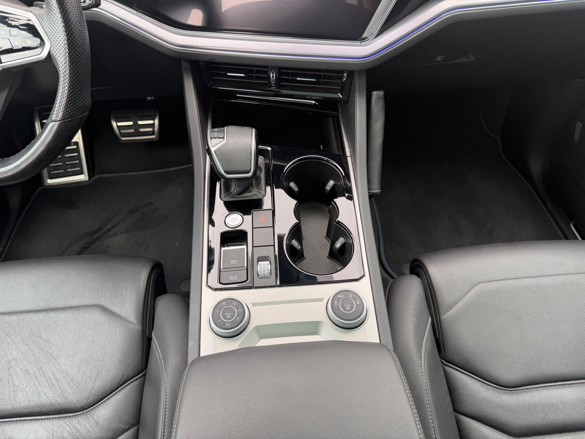 VW Touareg 3.0 TSI eHybrid R Tiptronic-image-20