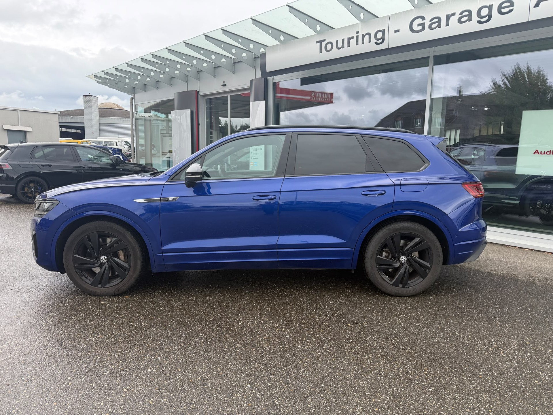 VW Touareg 3.0 TSI eHybrid R Tiptronic-image-1