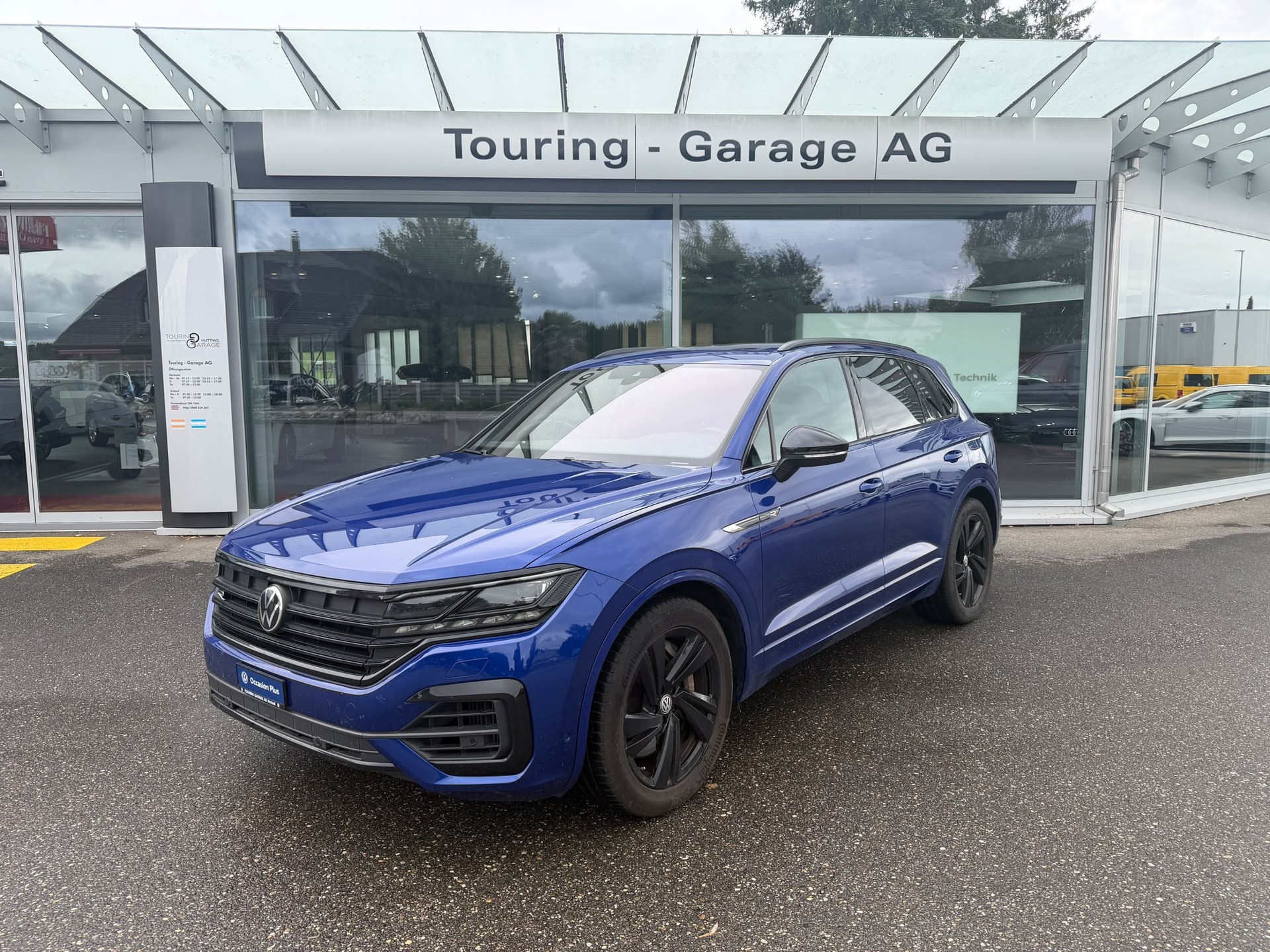 VW Touareg 3.0 TSI eHybrid R Tiptronic-image-0