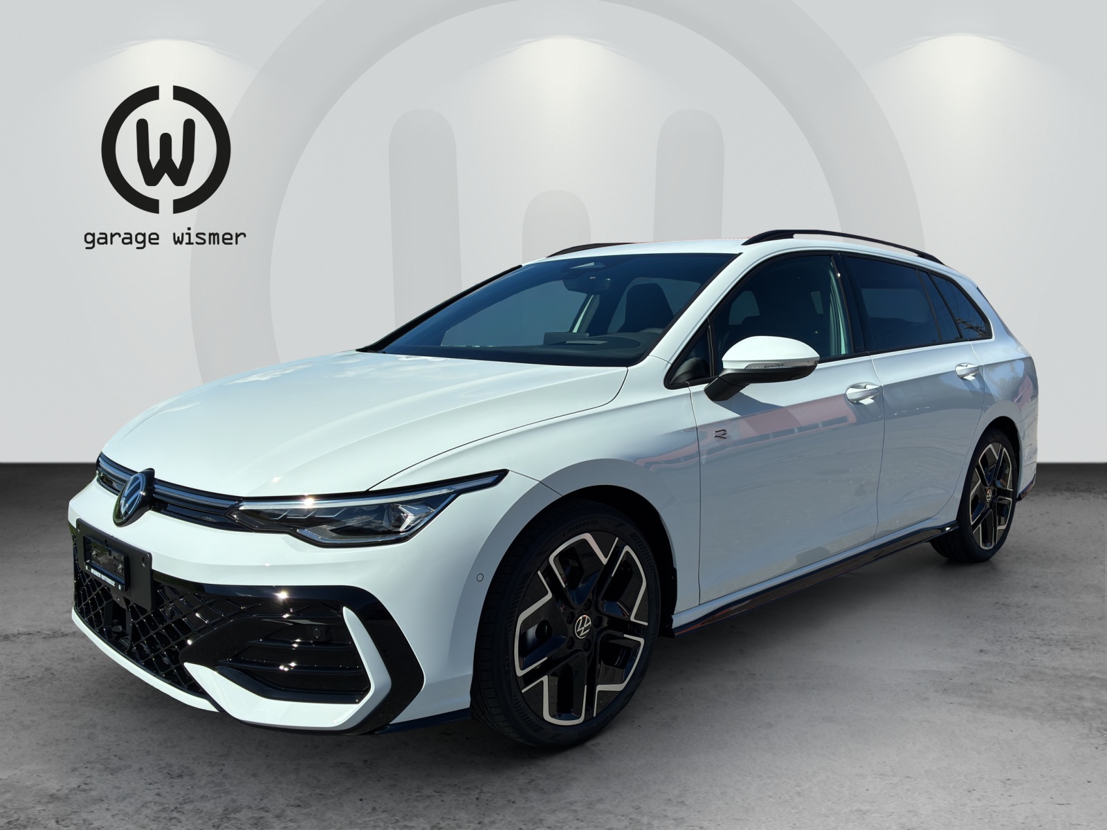 VW Golf Variant 1.5 eTSI mHEV R-Line DSG-image-0