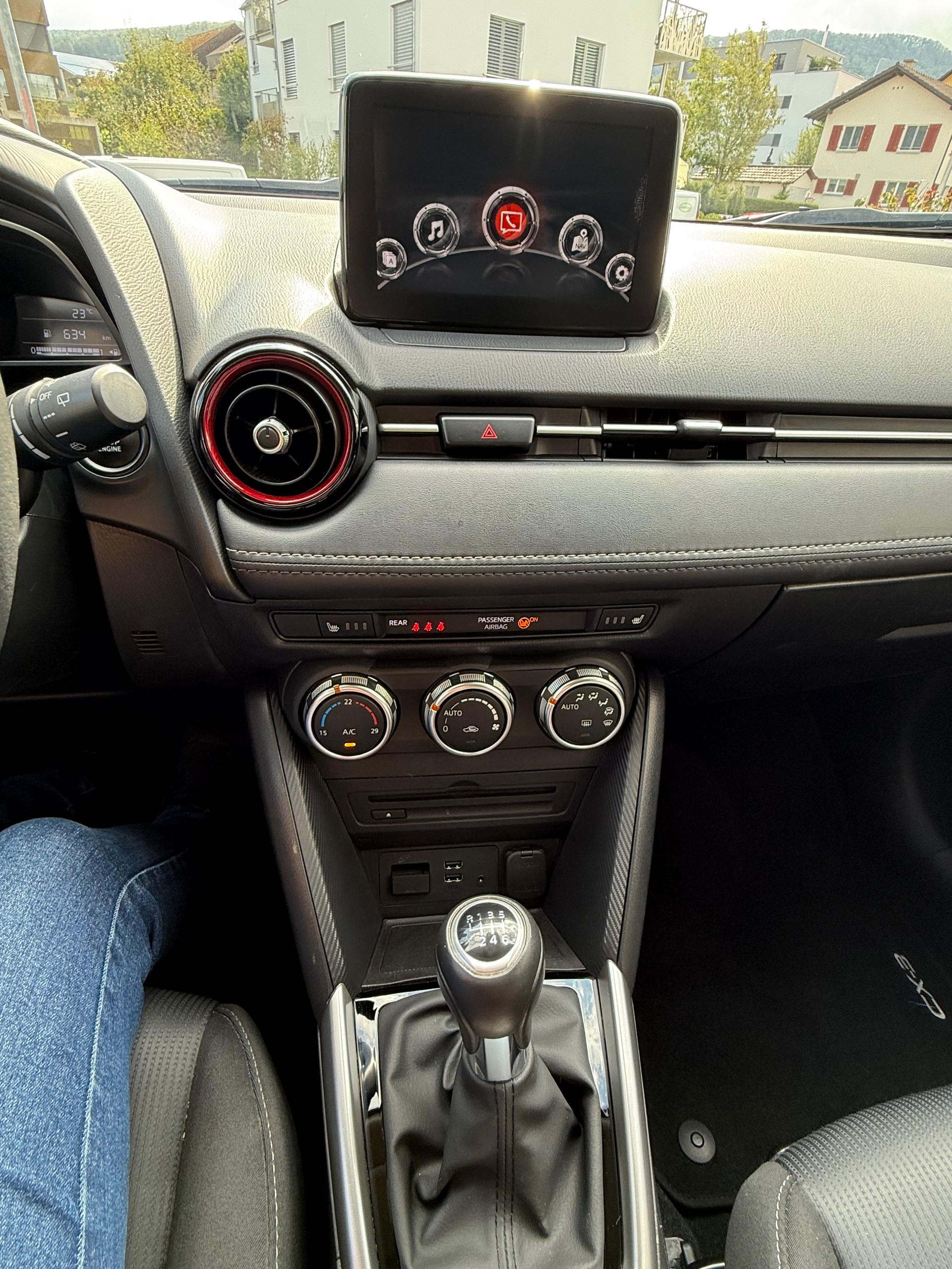 MAZDA CX-3-image-4