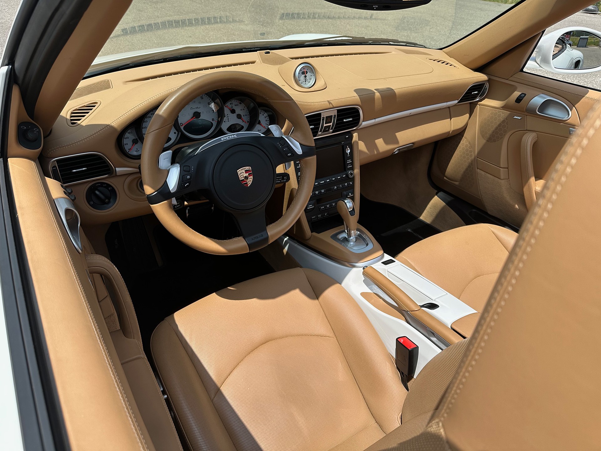 PORSCHE 3.8 Turbo-image-3
