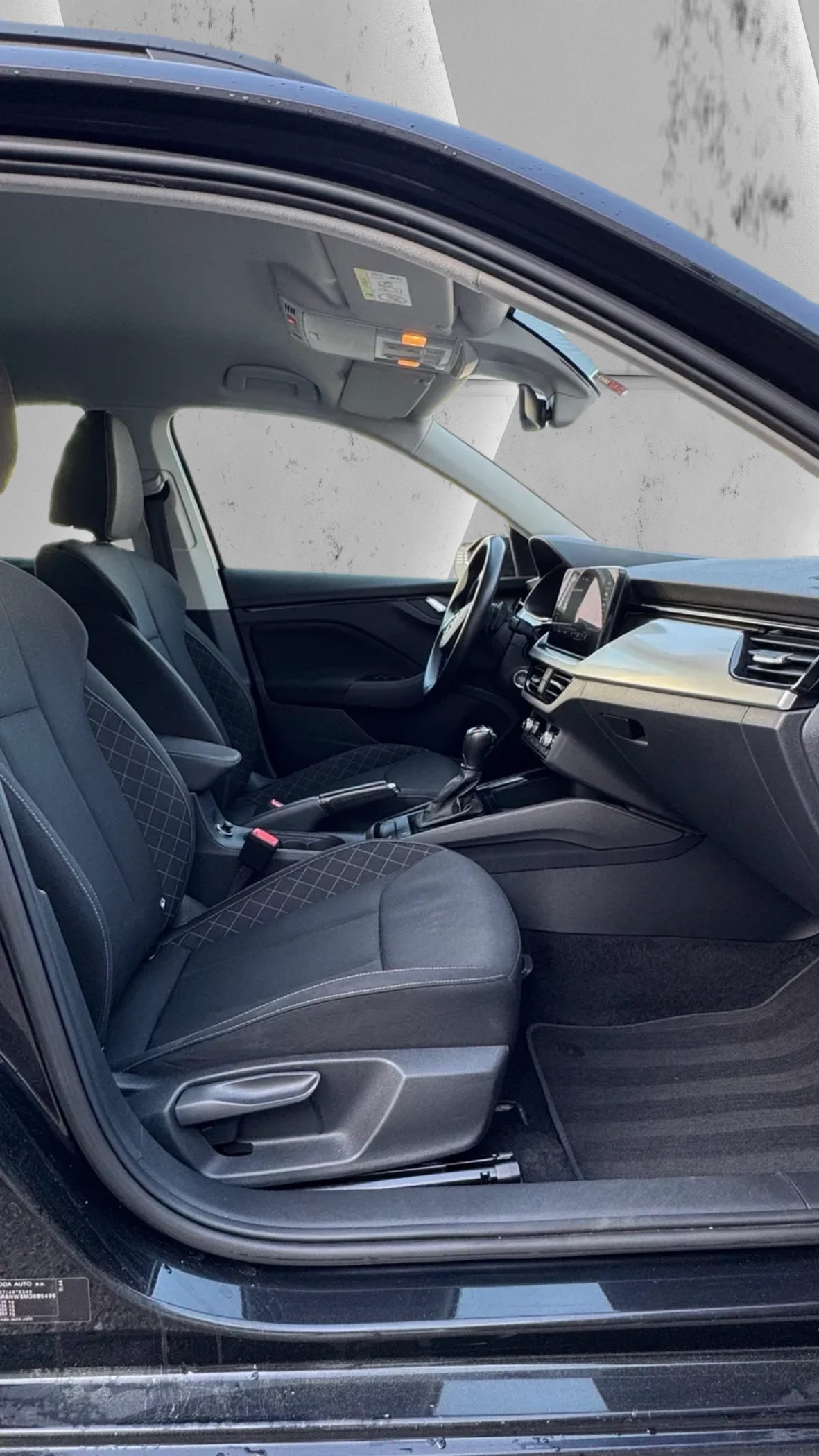 SKODA Kamiq 1.0 TSI Ambition DSG-image-13