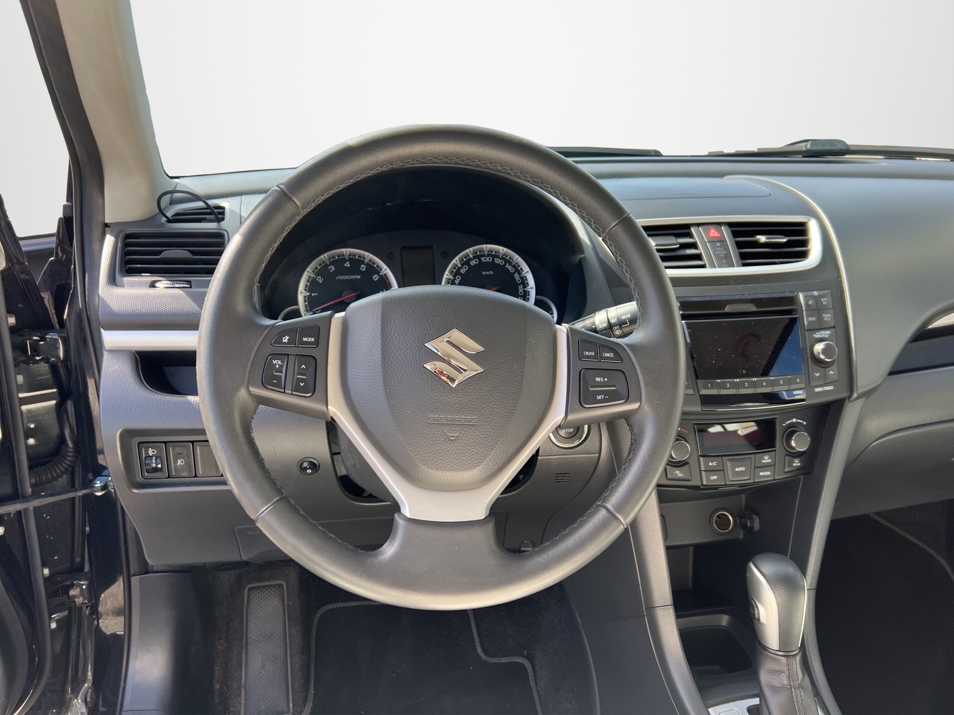 SUZUKI Swift 1.2 GL Top-image-8
