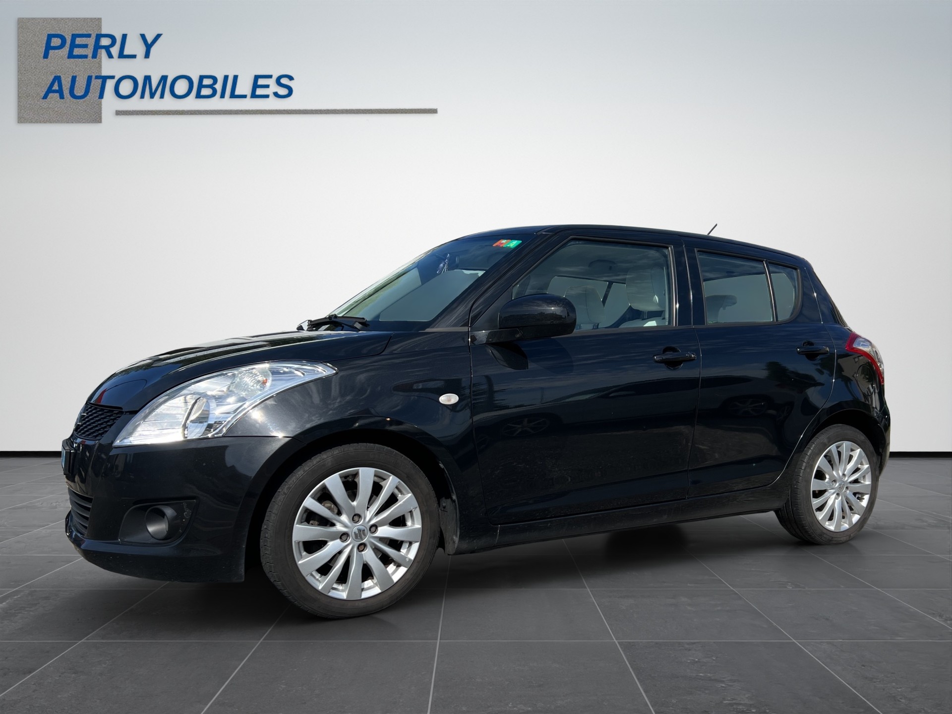 SUZUKI Swift 1.2 GL Top-image-1