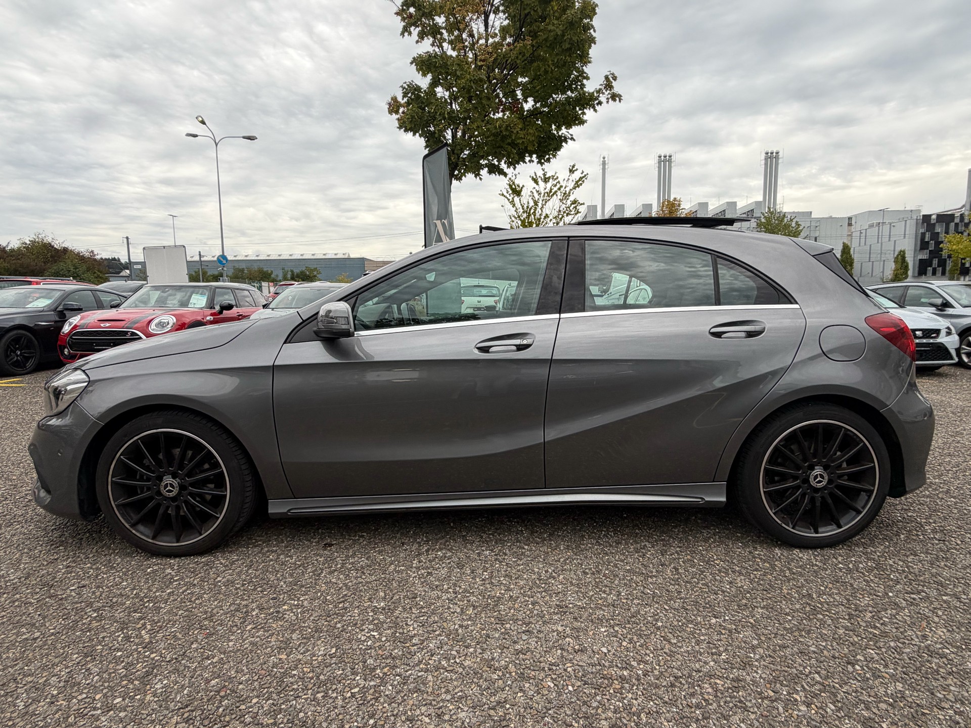 MERCEDES-BENZ A 200 AMG Line-image-7
