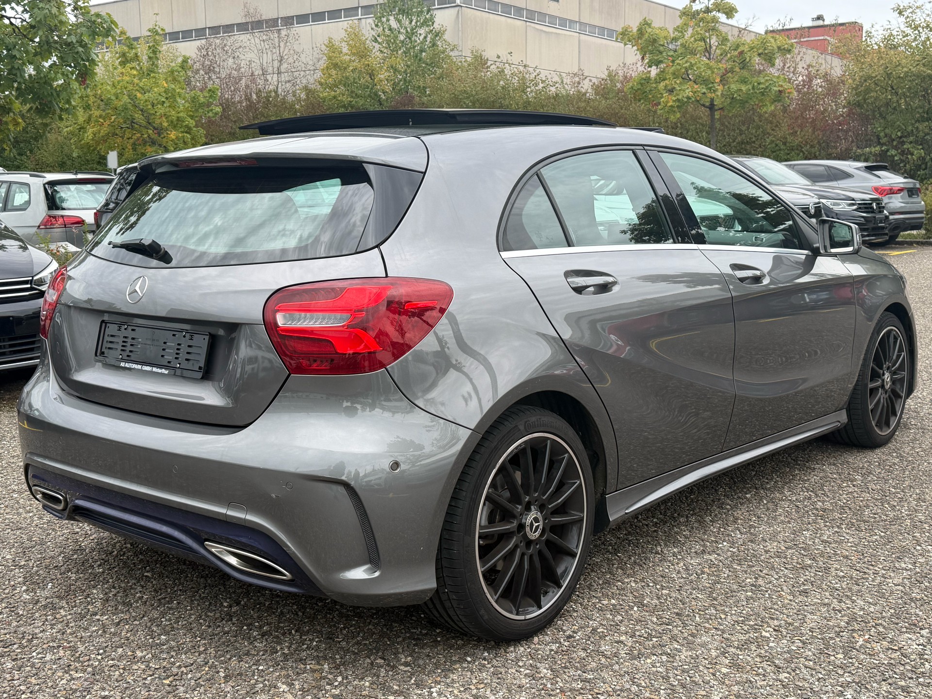 MERCEDES-BENZ A 200 AMG Line-image-4