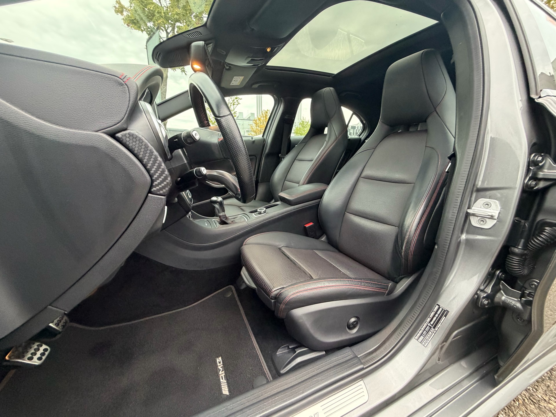 MERCEDES-BENZ A 200 AMG Line-image-8