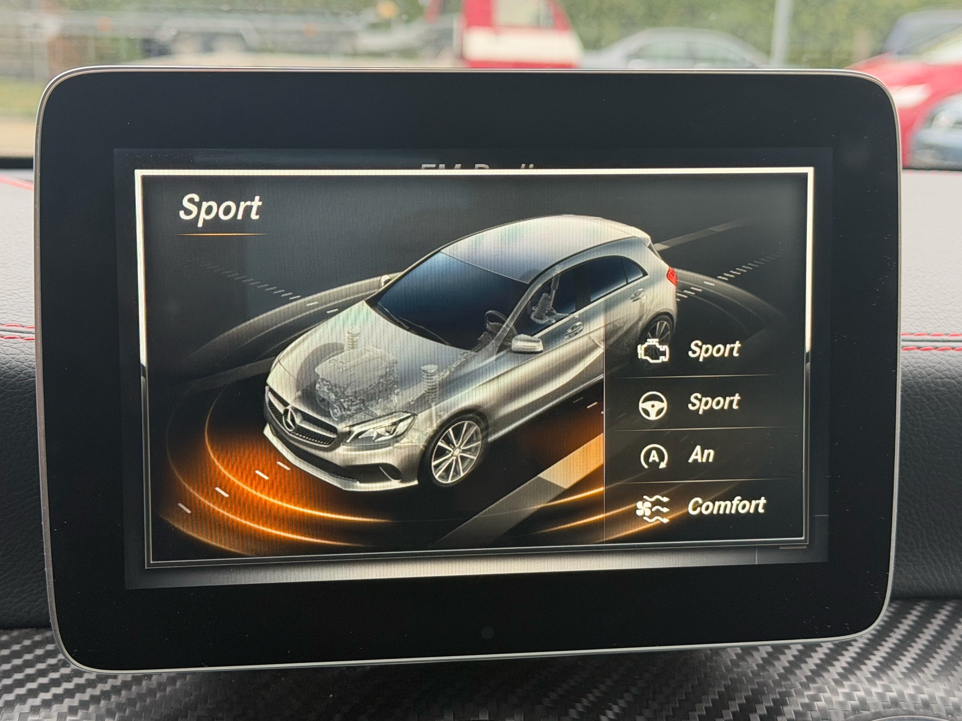 MERCEDES-BENZ A 200 AMG Line-image-18