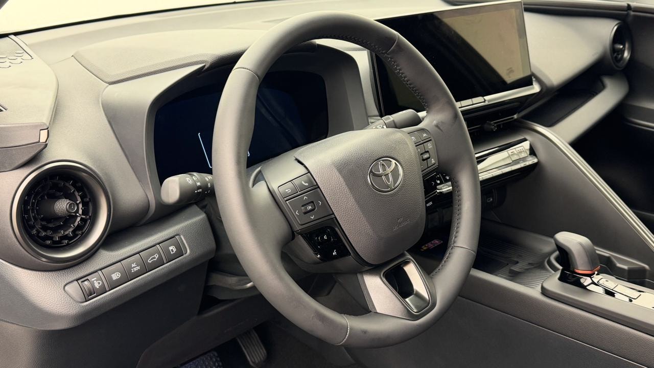 TOYOTA C-HR 2.0 PHEV CVT Style-image-6