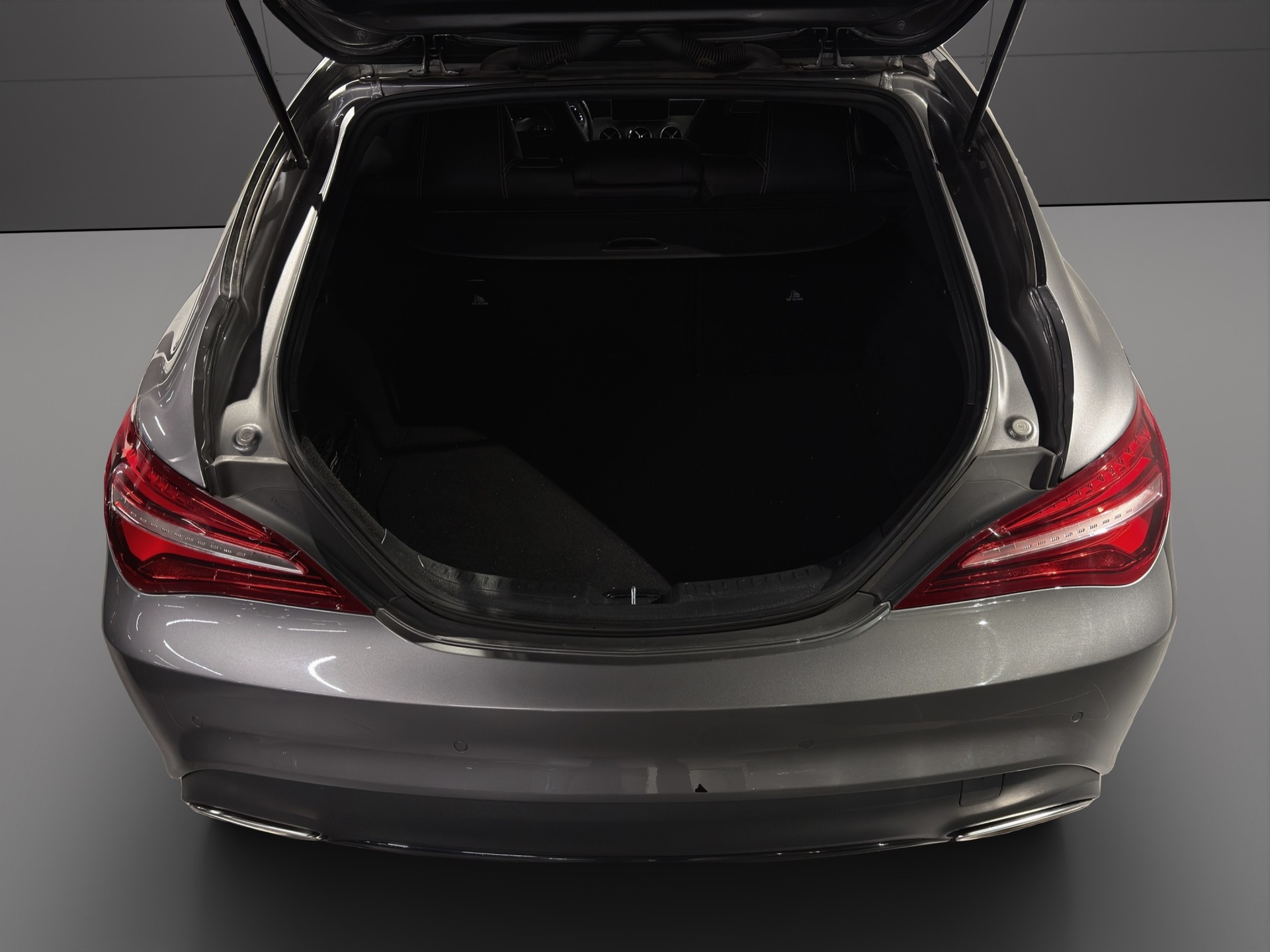 MERCEDES-BENZ CLA Shooting Brake 200 Night Star 7G-DCT-image-3