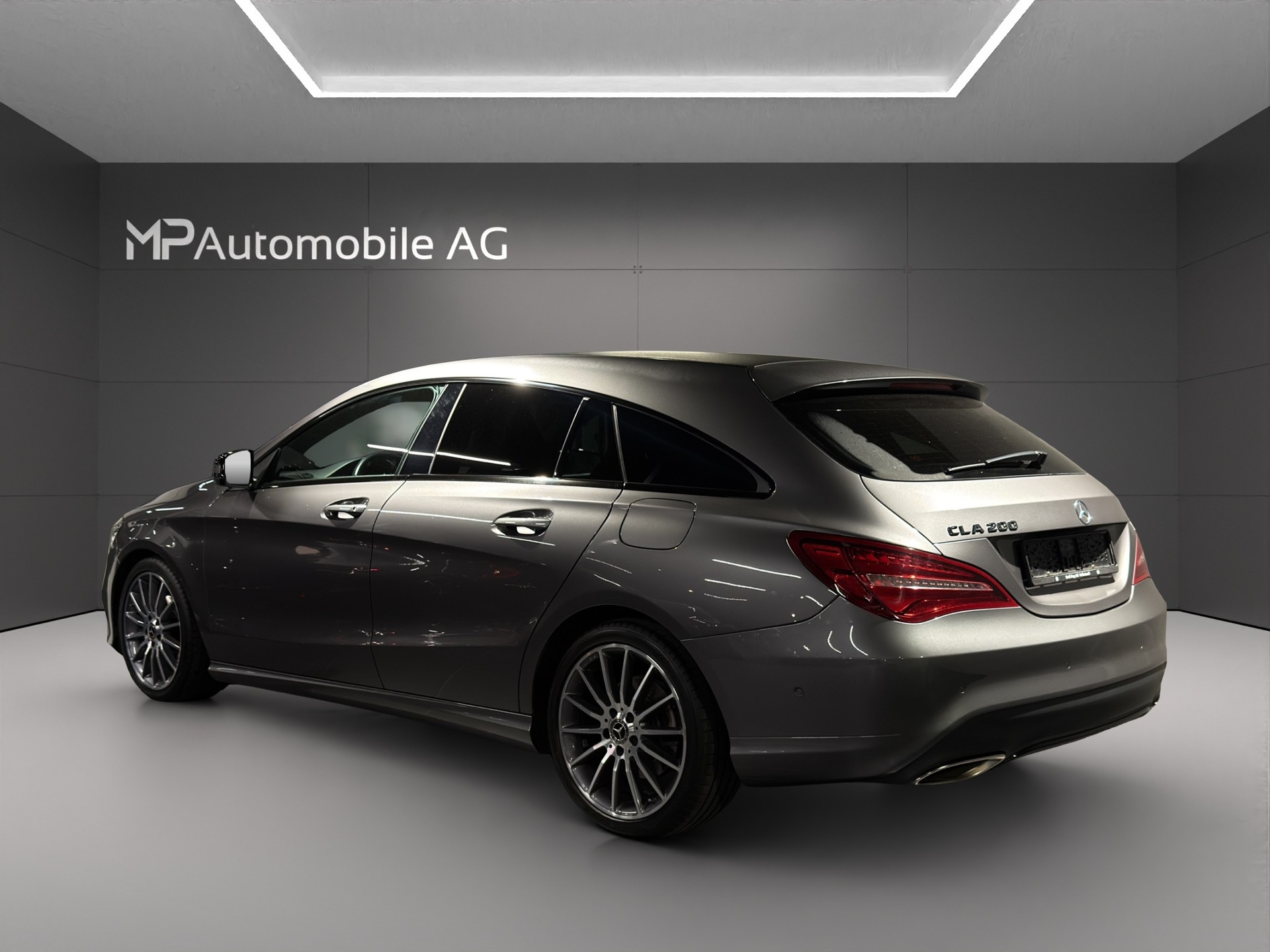 MERCEDES-BENZ CLA Shooting Brake 200 Night Star 7G-DCT-image-4