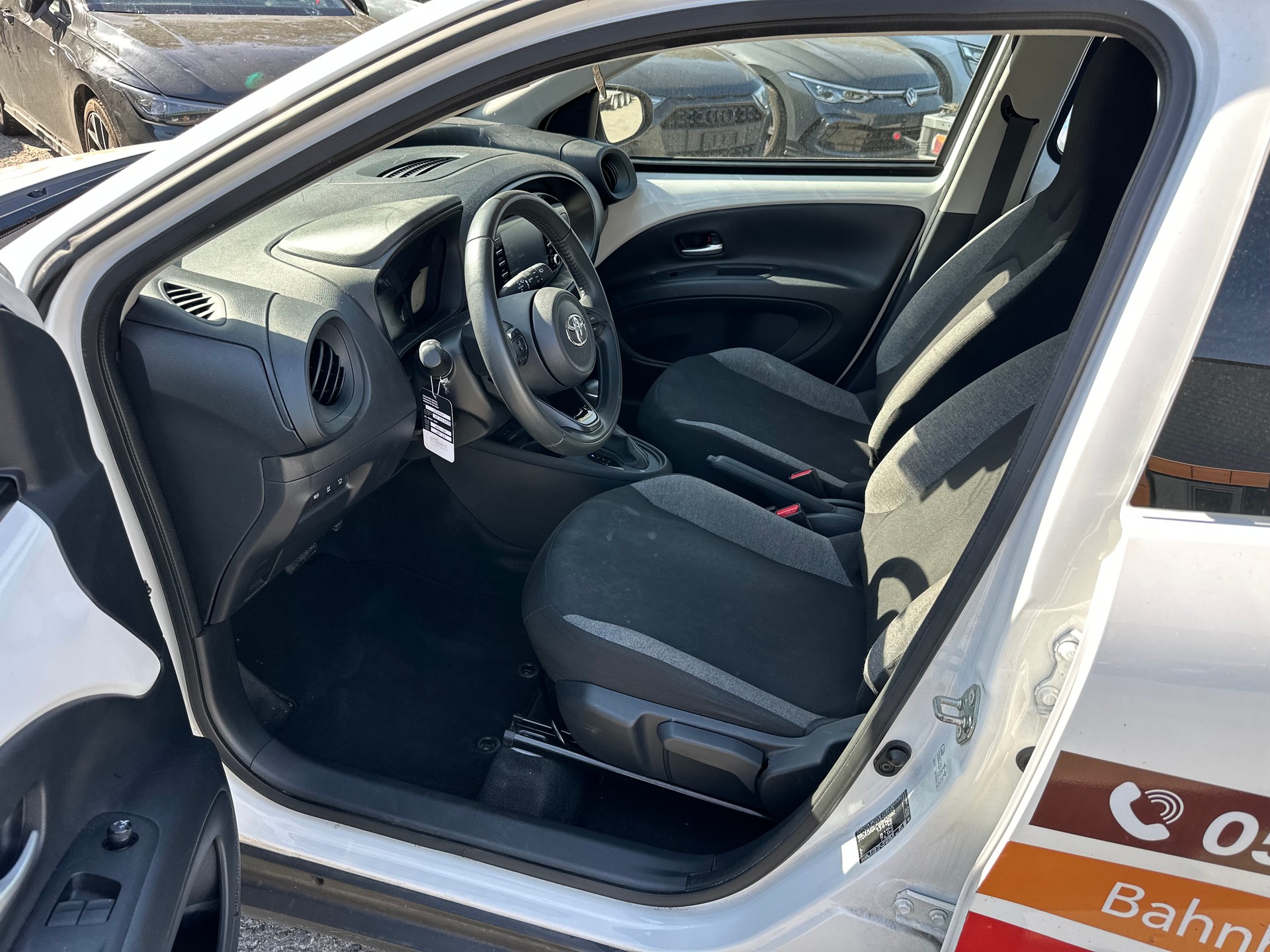 TOYOTA Aygo X 1.0 VVT-i Limited CVT-image-8